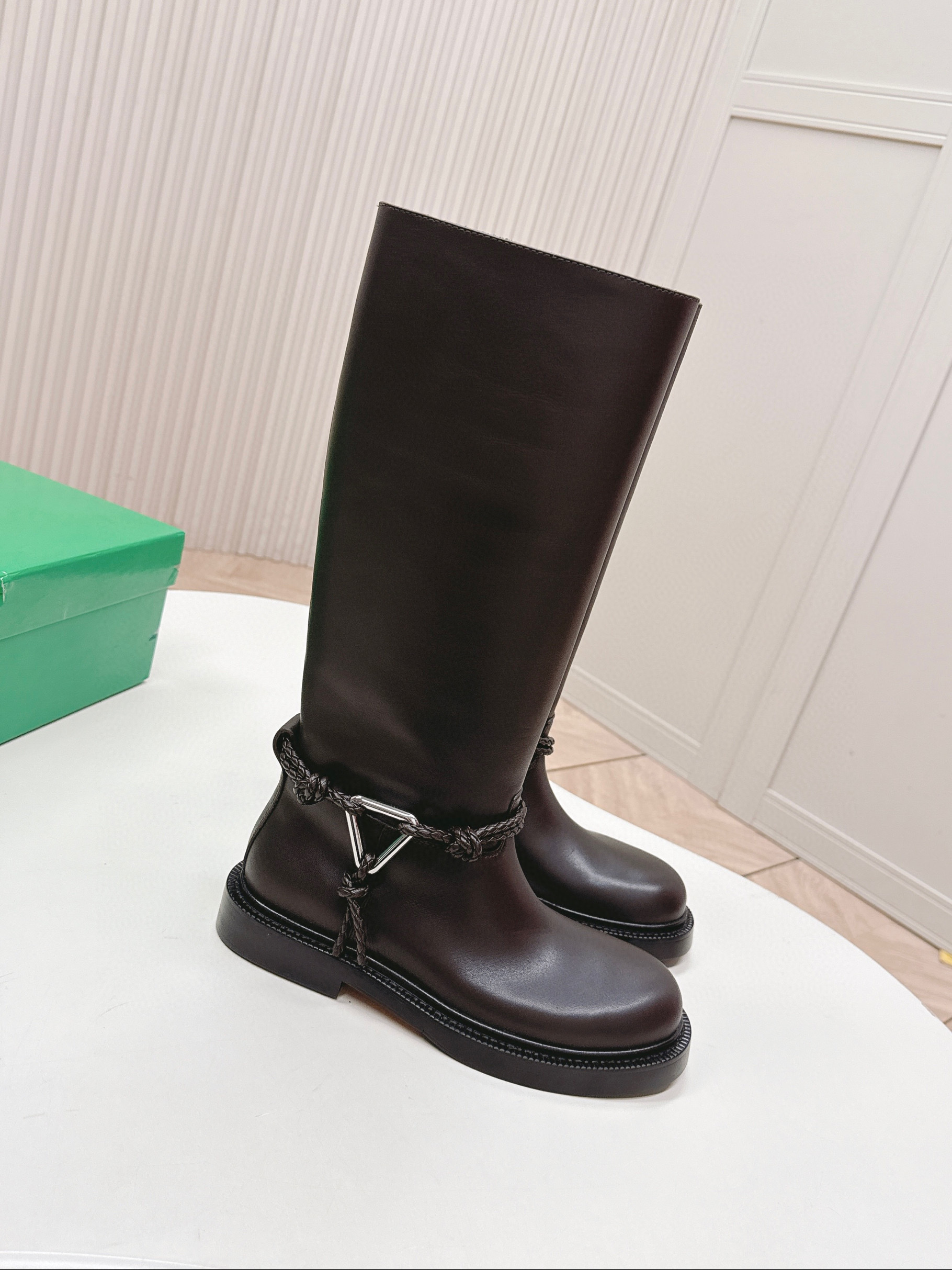 보테가베네타 여자 부츠