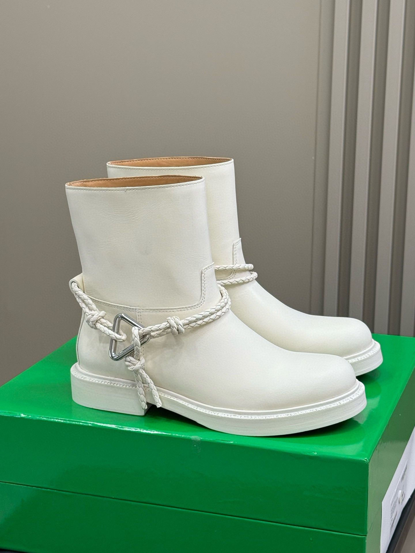 보테가베네타 여자 부츠