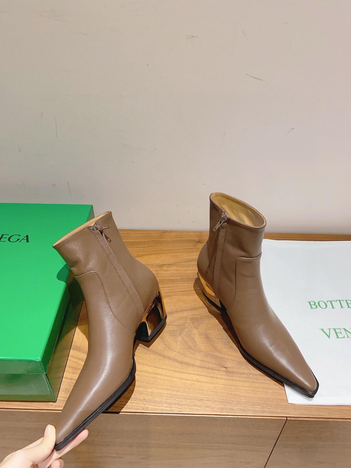 보테가베네타 여자 부츠