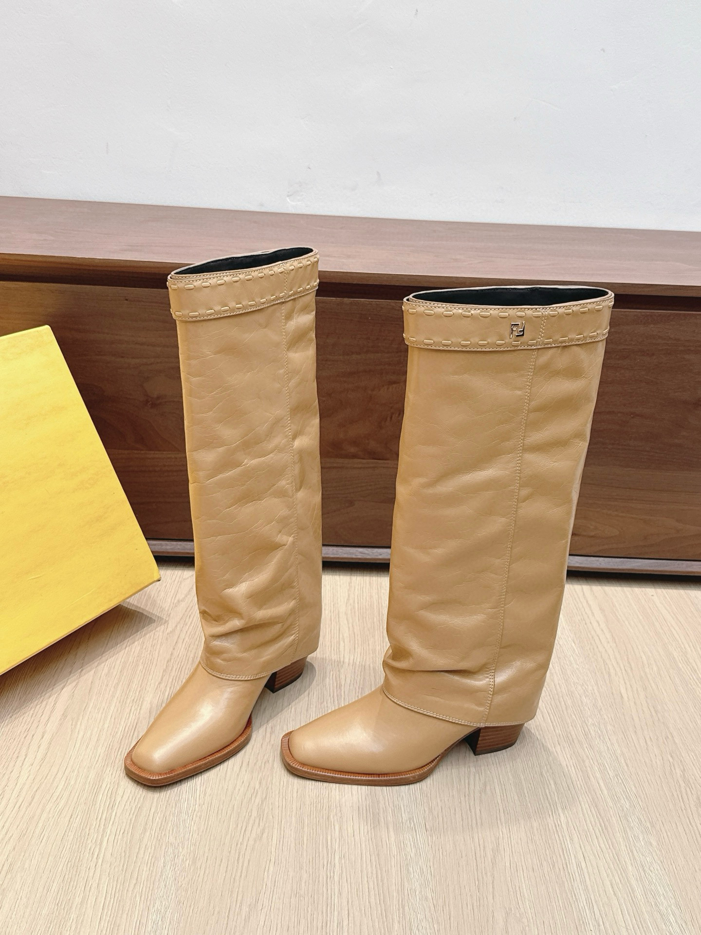 펜디 여자 부츠