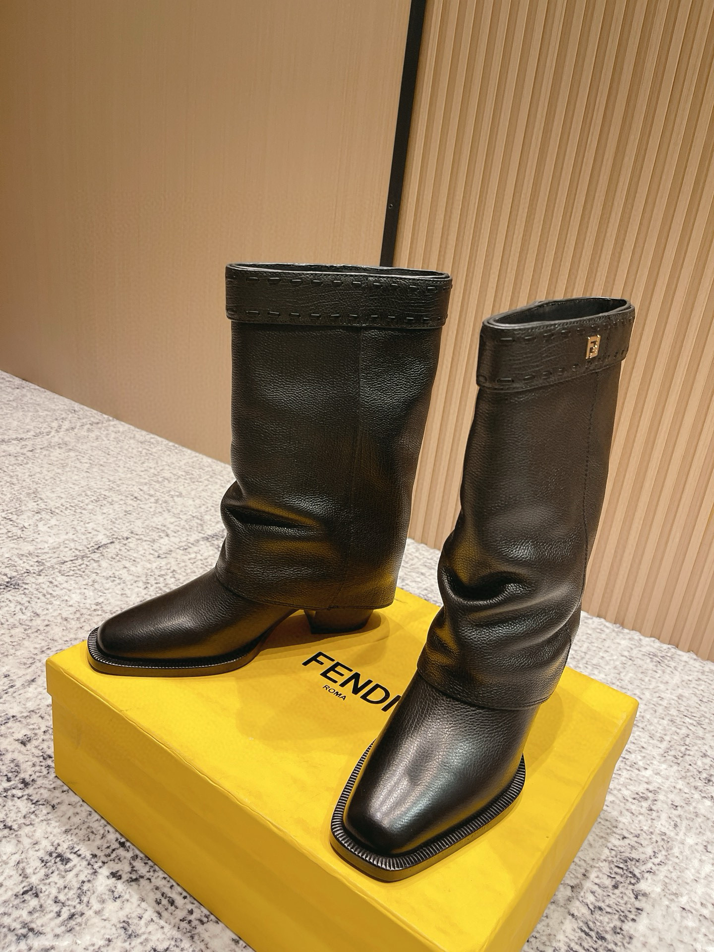 펜디 6CM 여자 부츠