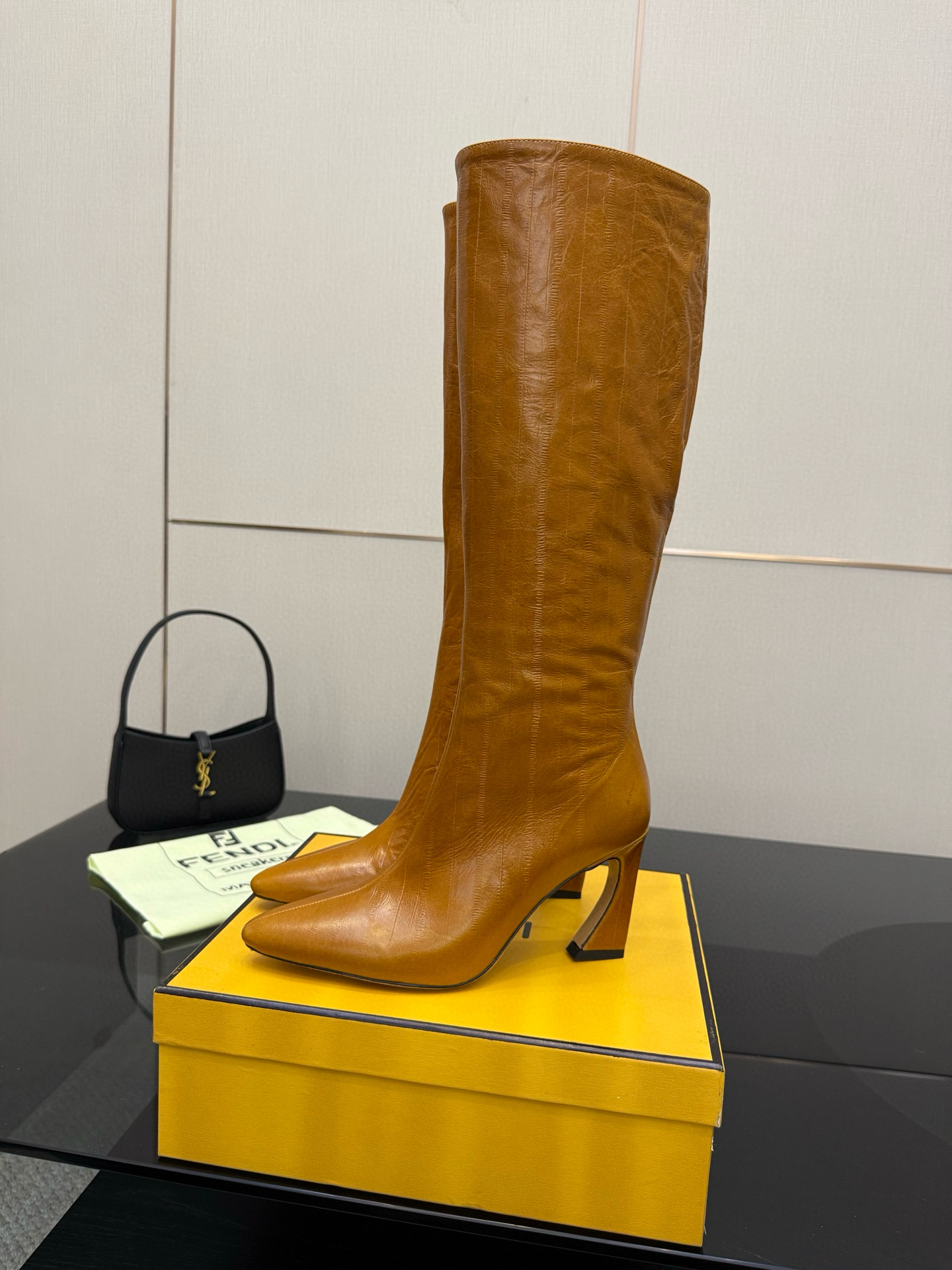 펜디 8CM 여자 부츠