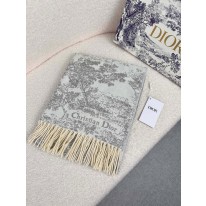 디올 스카프