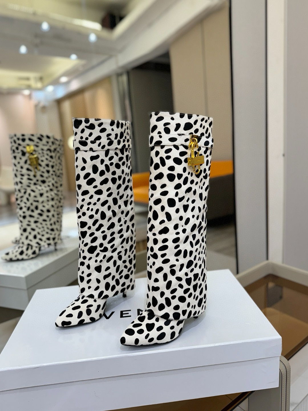 지방시 10.5CM 여자 부츠