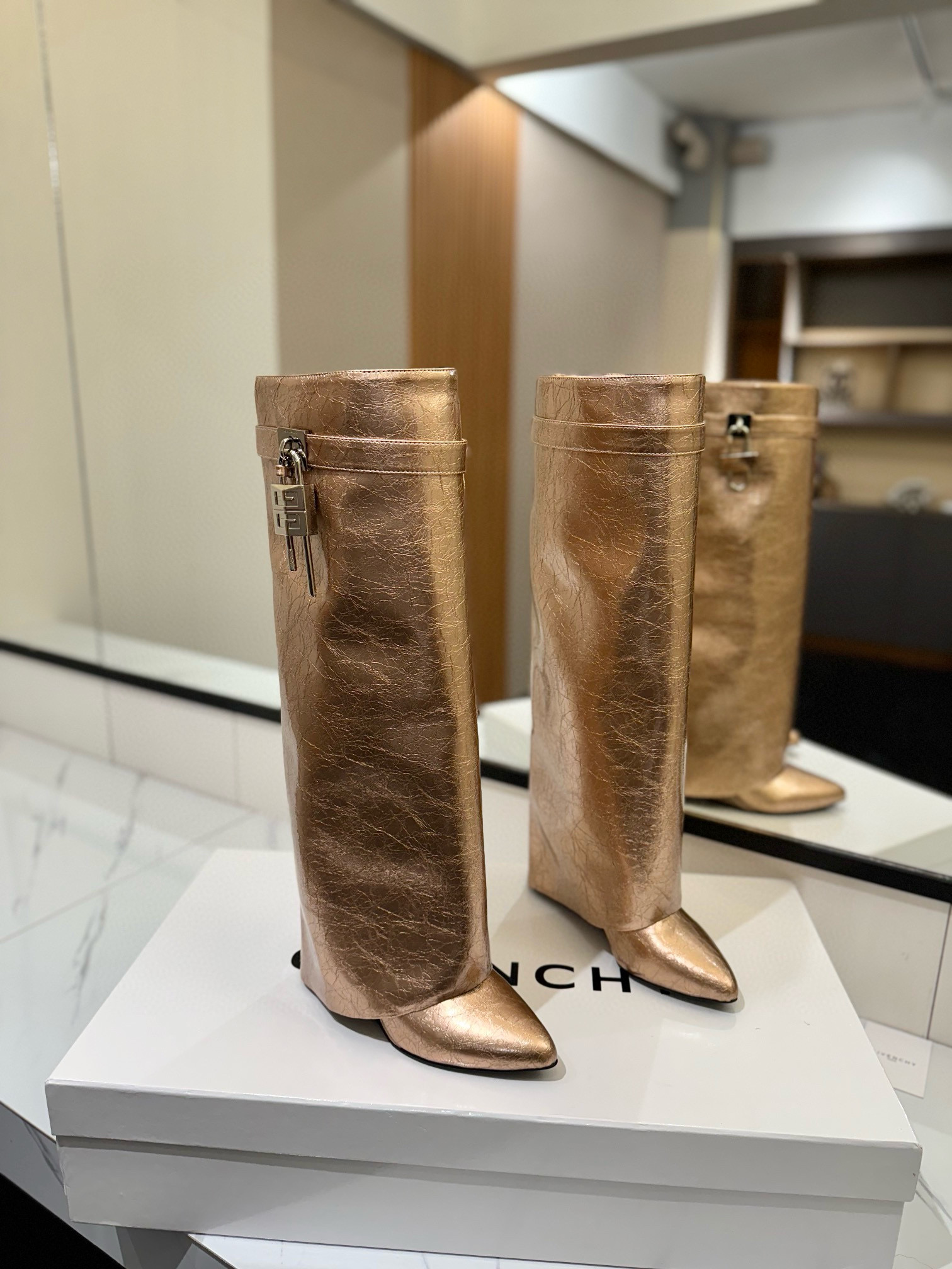 지방시 8.5CM 여자 부츠