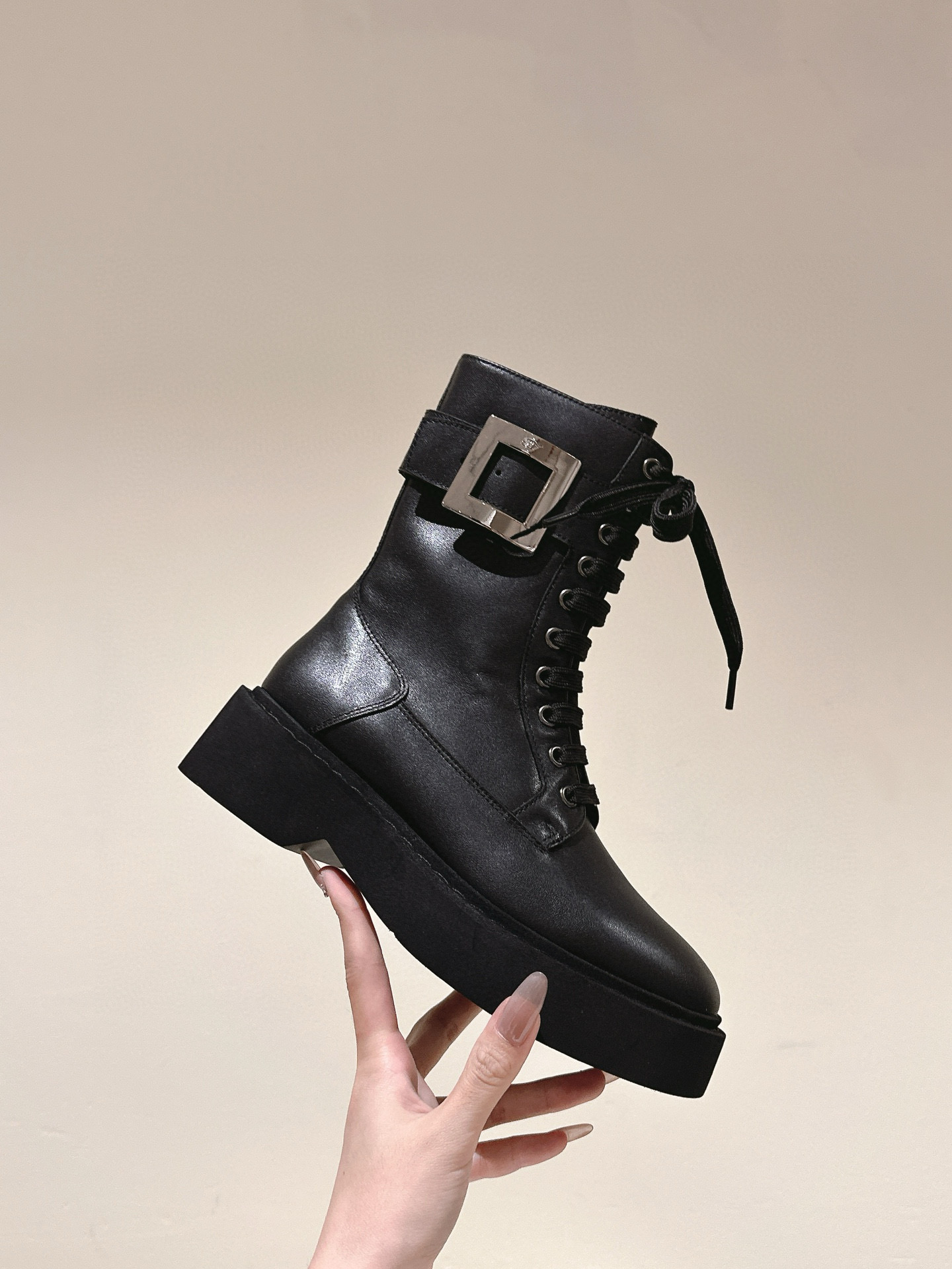 로저비비에 3CM 여자 부츠