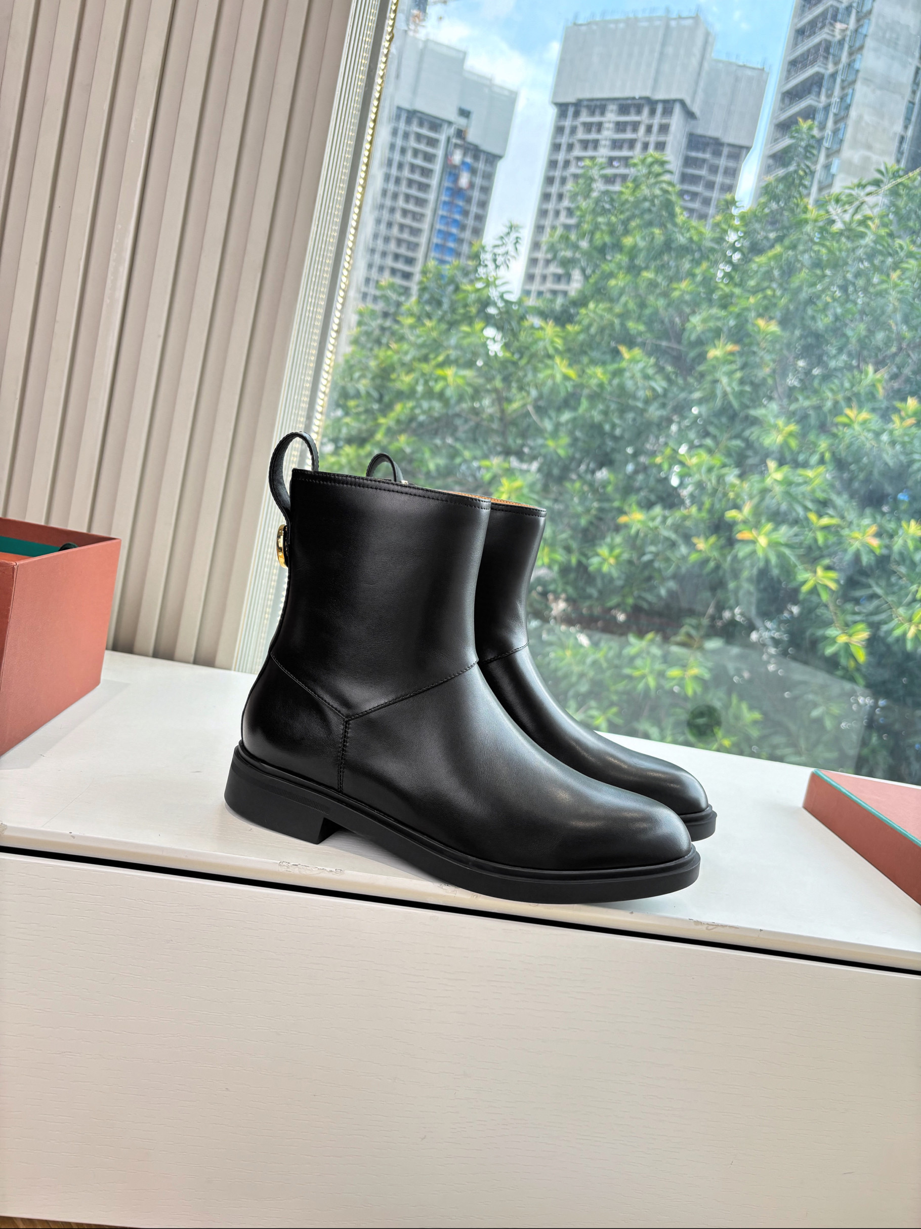 로로피아나 여자 부츠