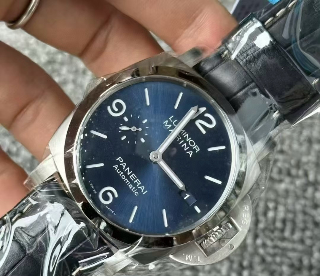 파네라이 A급 남자 시계