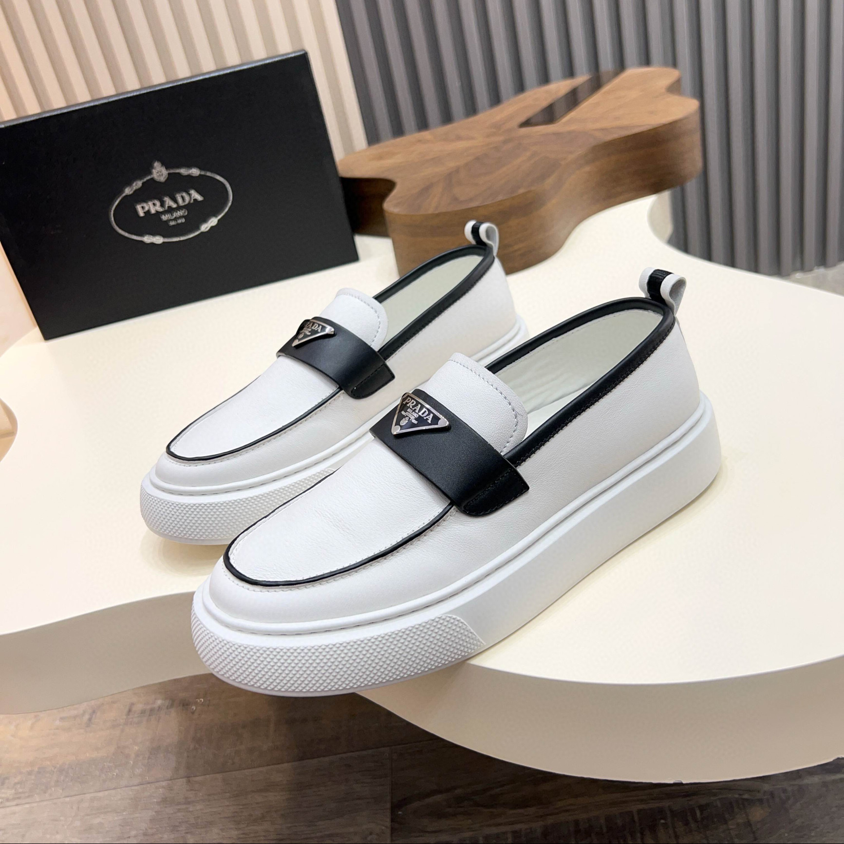 프라다 남자 스니커즈 신발 운동화