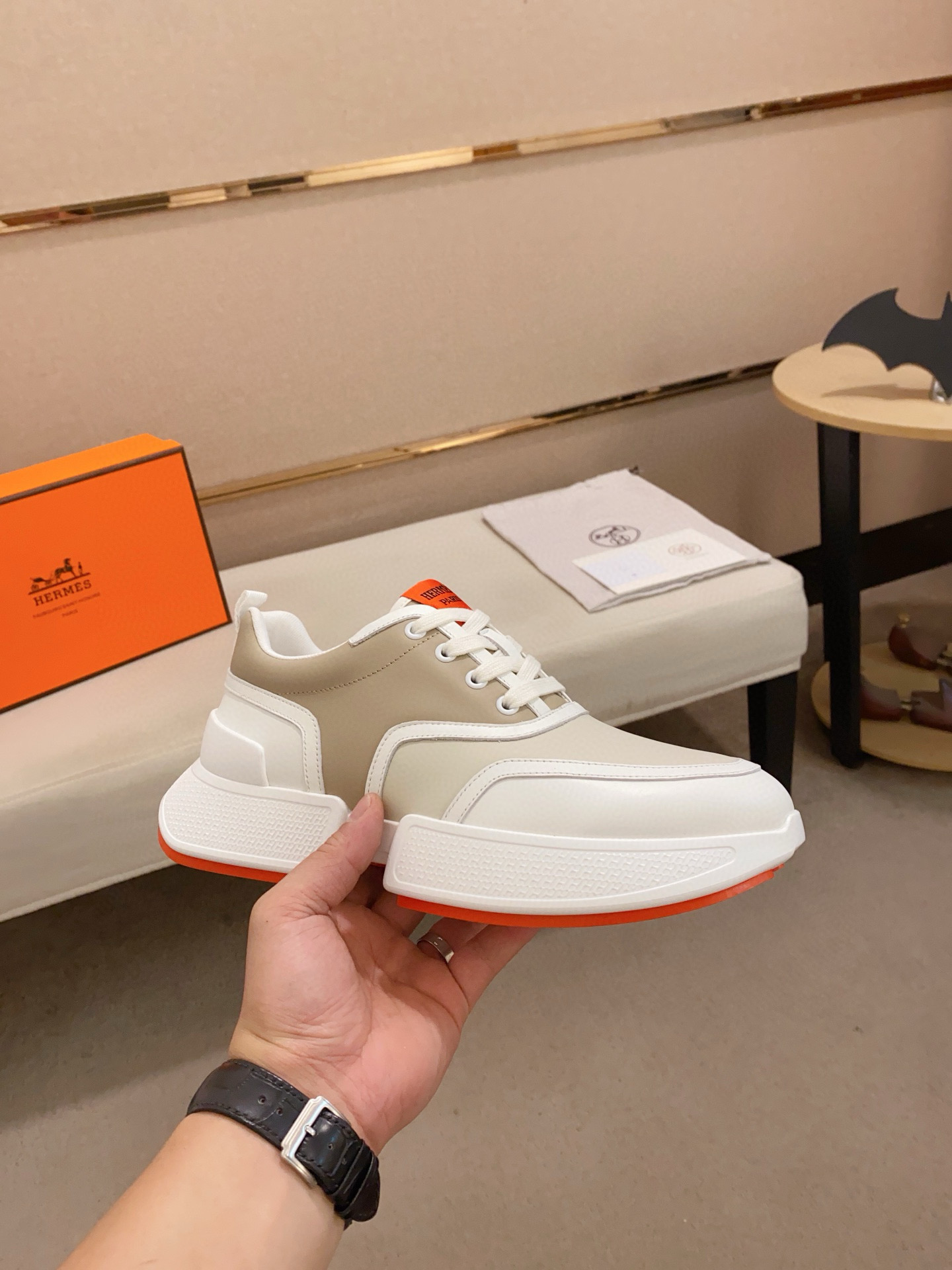 에르메스 남자 신발 운동화 스니커즈