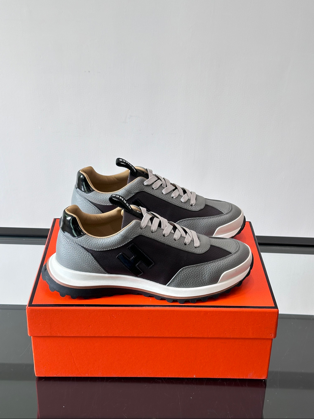 에르메스 남자 신발 운동화 스니커즈