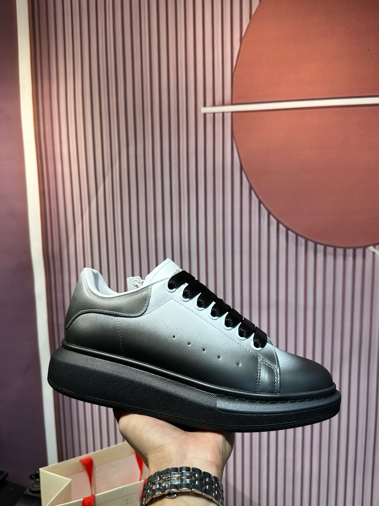 알렉산더 맥퀸 남녀공용 신발 운동화 스니커즈