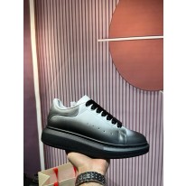 알렉산더 맥퀸 남녀공용 신발 운동화 스니커즈