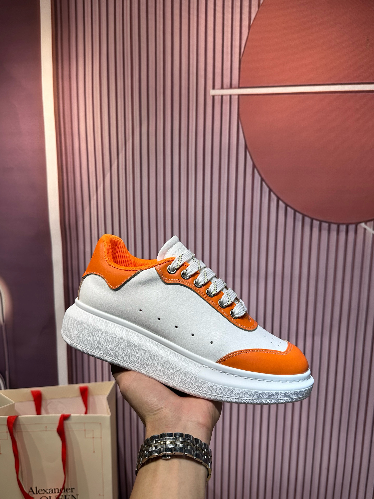 알렉산더 맥퀸 남녀공용 신발 운동화 스니커즈