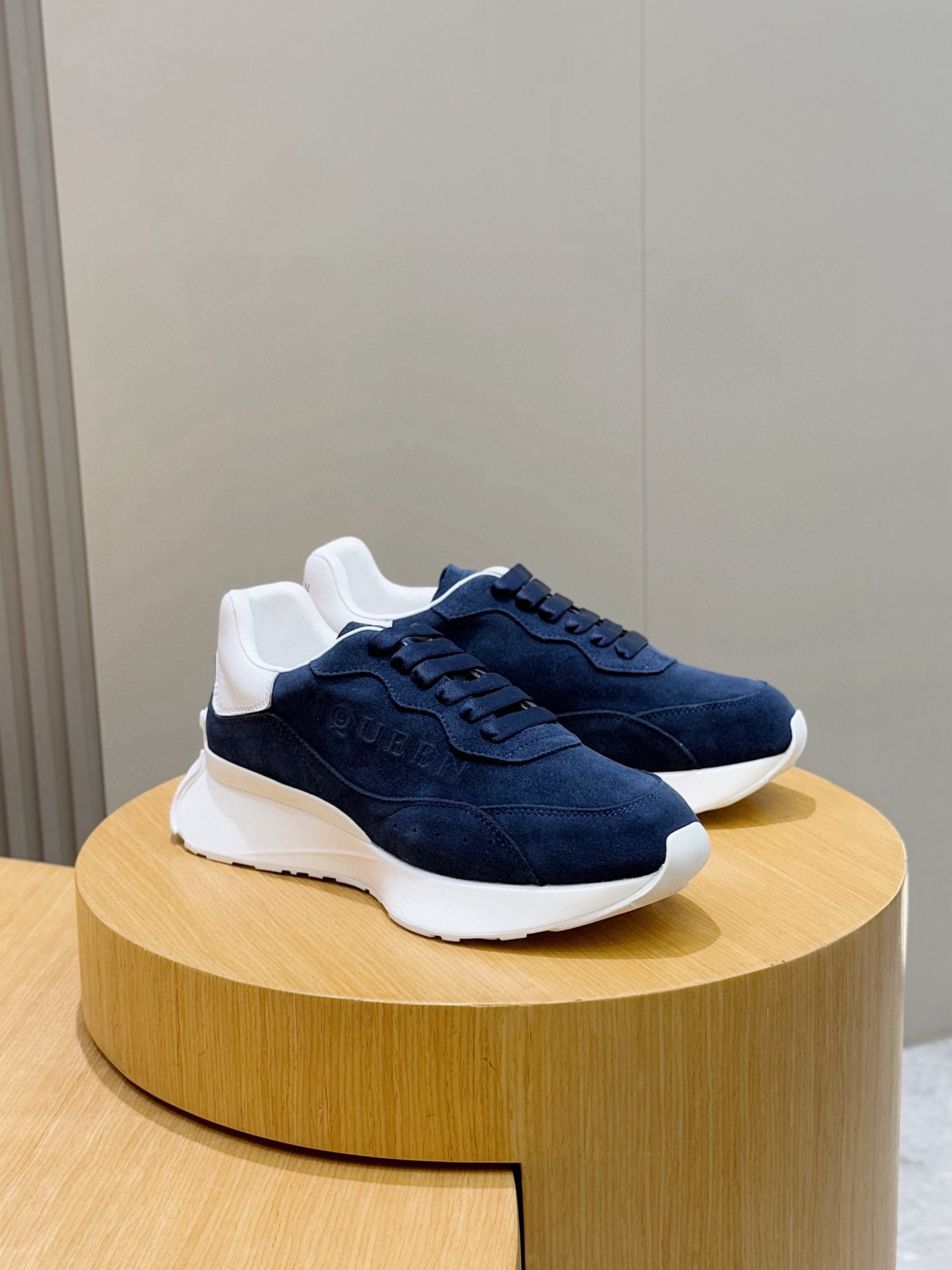 알렉산더 맥퀸 남녀공용 신발 운동화 스니커즈