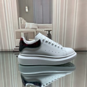 알렉산더 맥퀸 남녀공용 신발 운동화 스니커즈