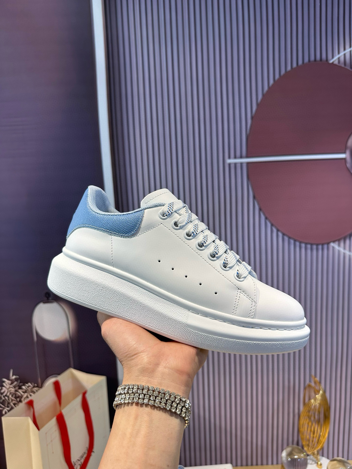 알렉산더 맥퀸 남녀공용 신발 운동화 스니커즈