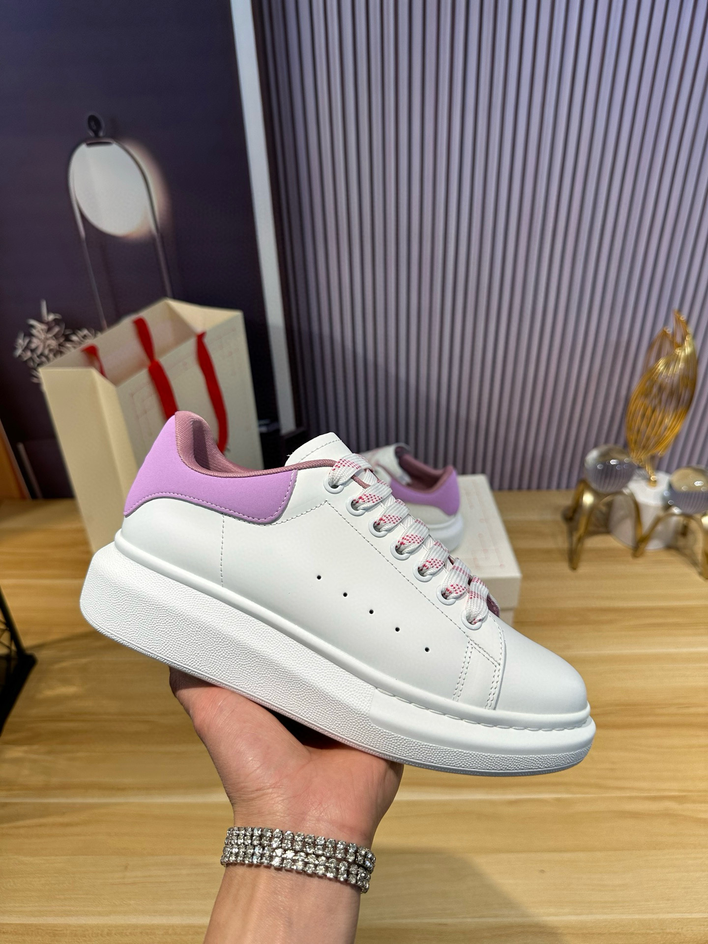 알렉산더 맥퀸 남녀공용 신발 운동화 스니커즈