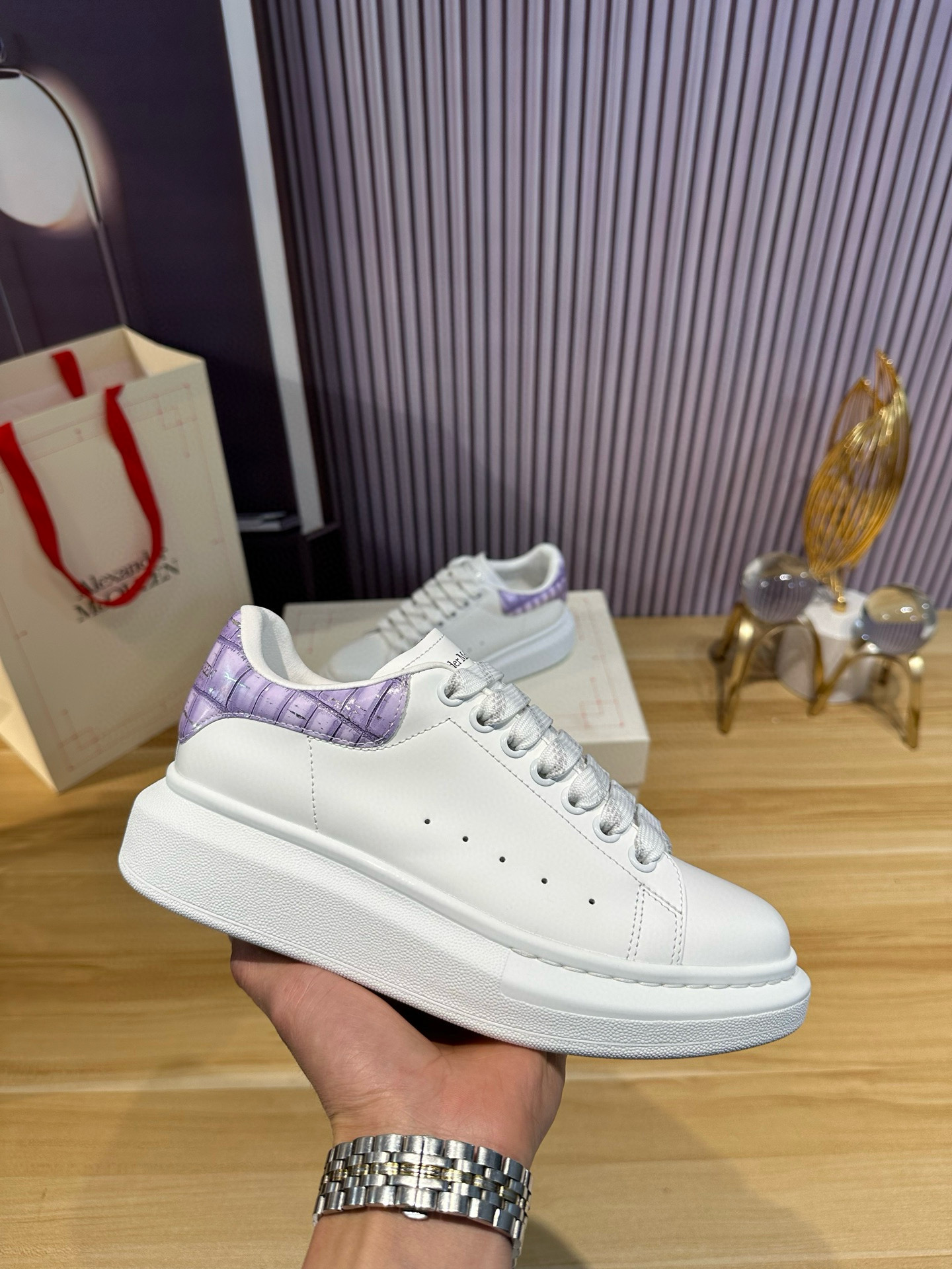 알렉산더 맥퀸 남녀공용 신발 운동화 스니커즈