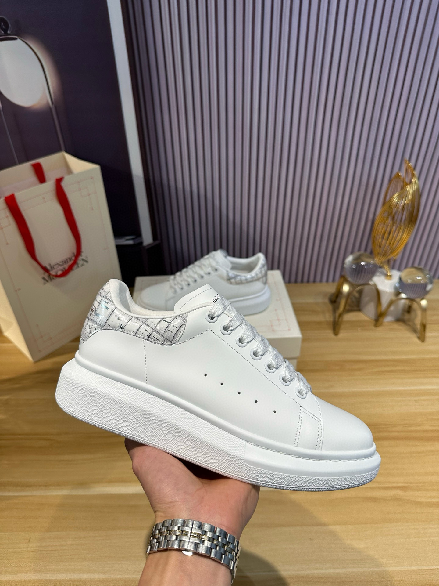 알렉산더 맥퀸 남녀공용 신발 운동화 스니커즈