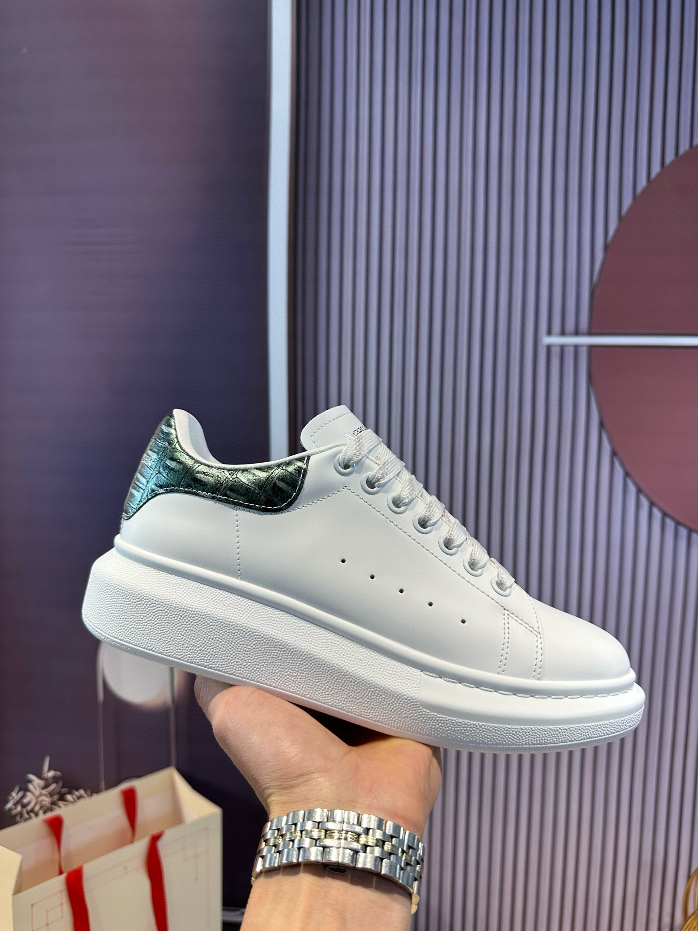 알렉산더 맥퀸 남녀공용 신발 운동화 스니커즈