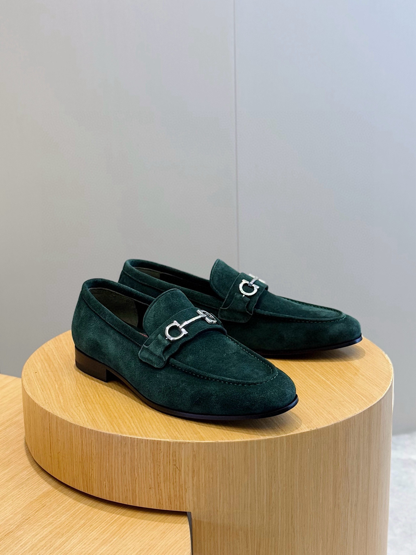 살바토레 페라가모 남자 신발 운동화 스니커즈