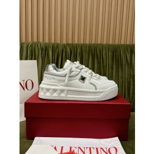 발렌티노 남녀공용 신발 운동화 스니커즈