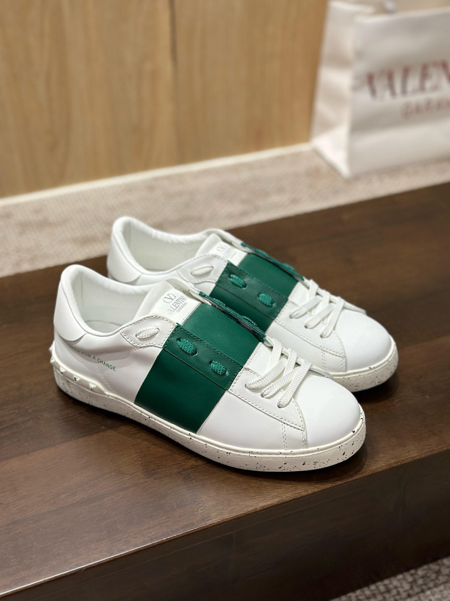 발렌티노 남녀공용 신발 운동화 스니커즈