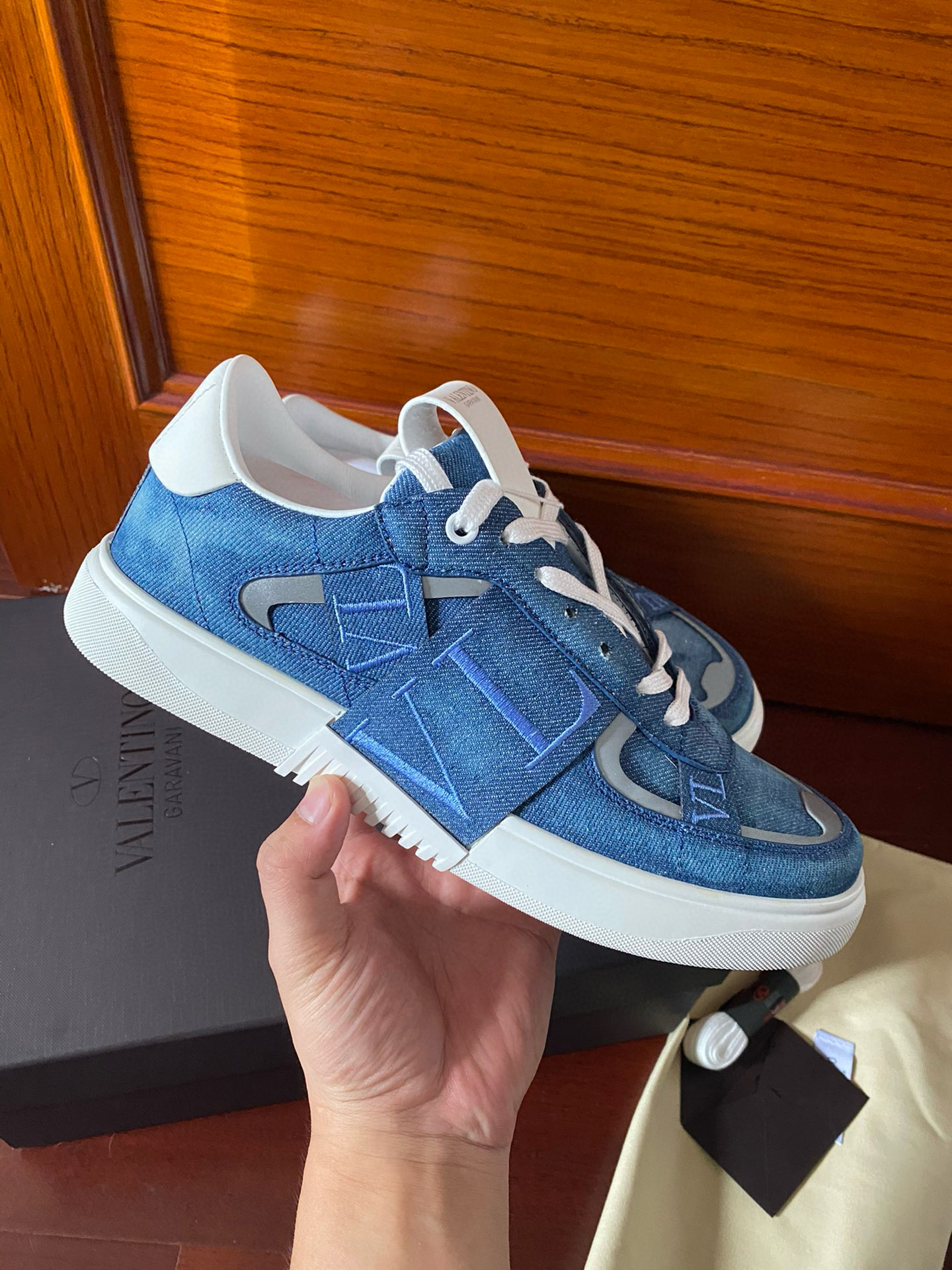 발렌티노 남녀공용 신발 운동화 스니커즈