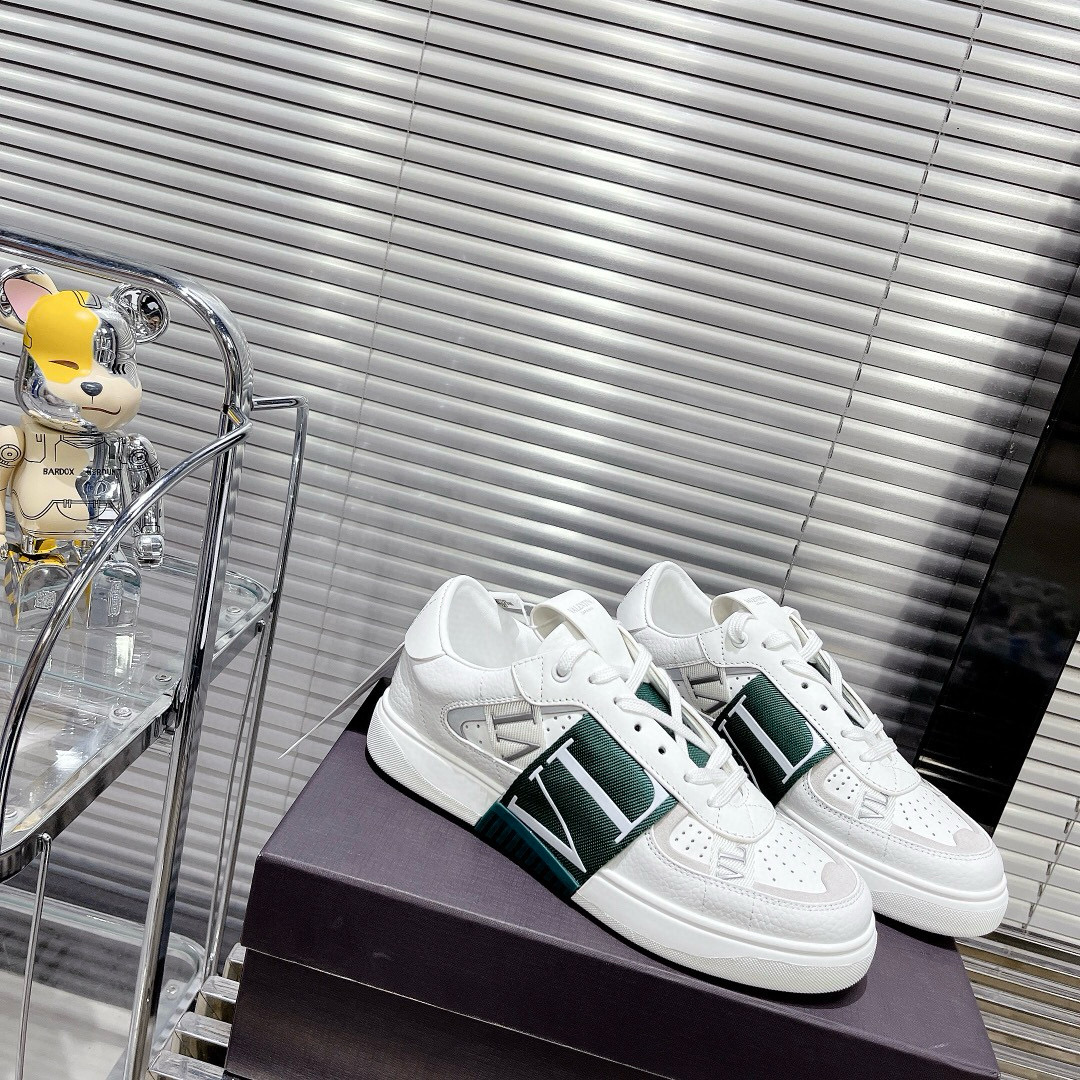 발렌티노 남녀공용 신발 운동화 스니커즈