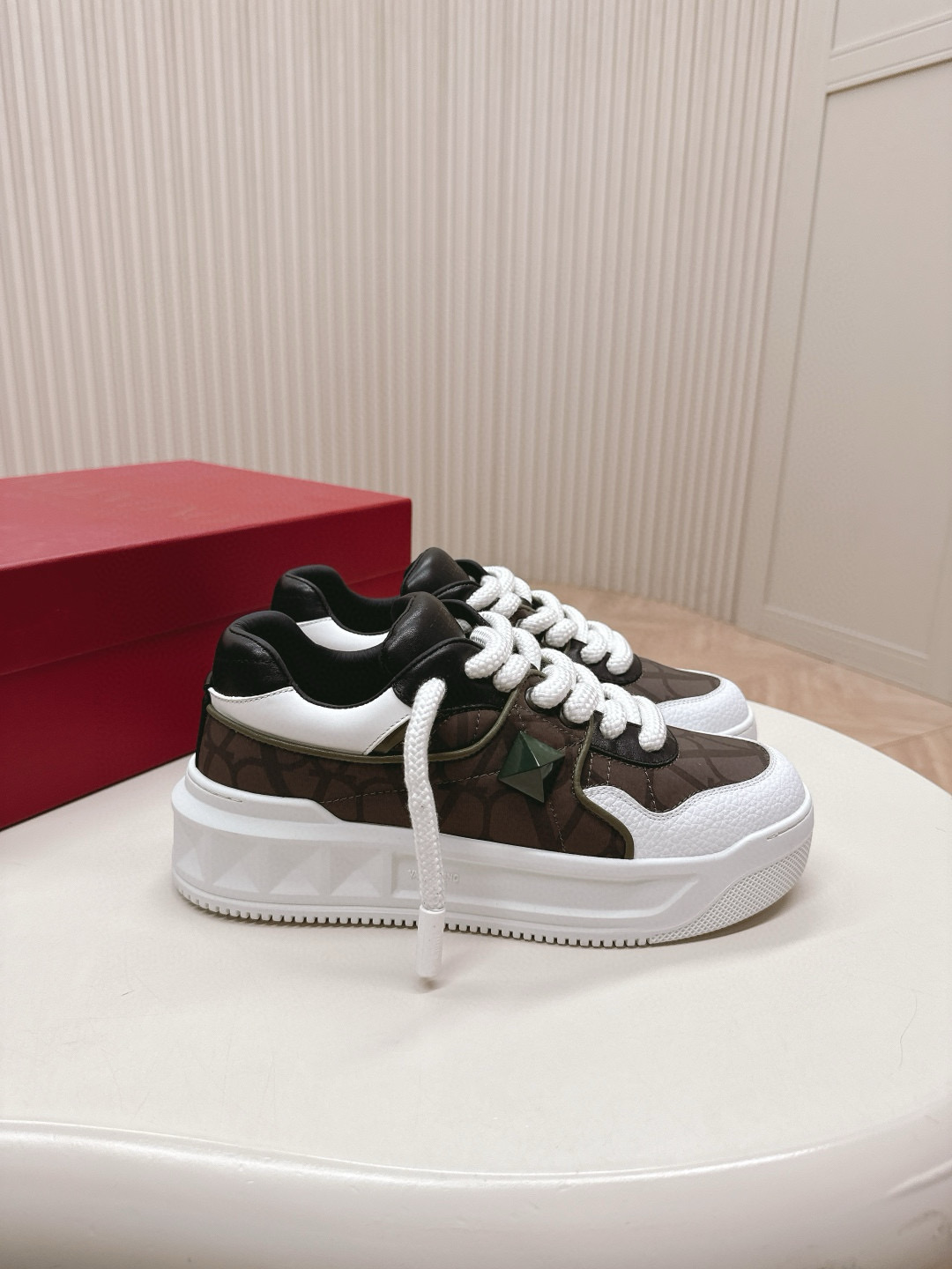 발렌티노 남녀공용 신발 운동화 스니커즈