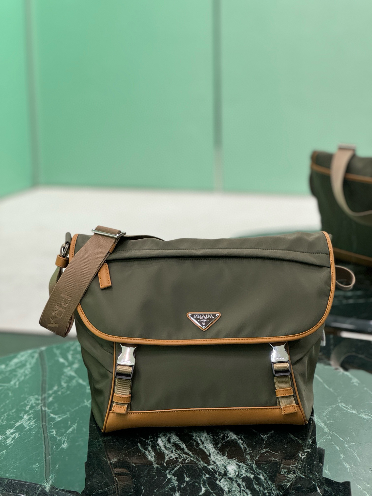 프라다 2VD052 남자가방