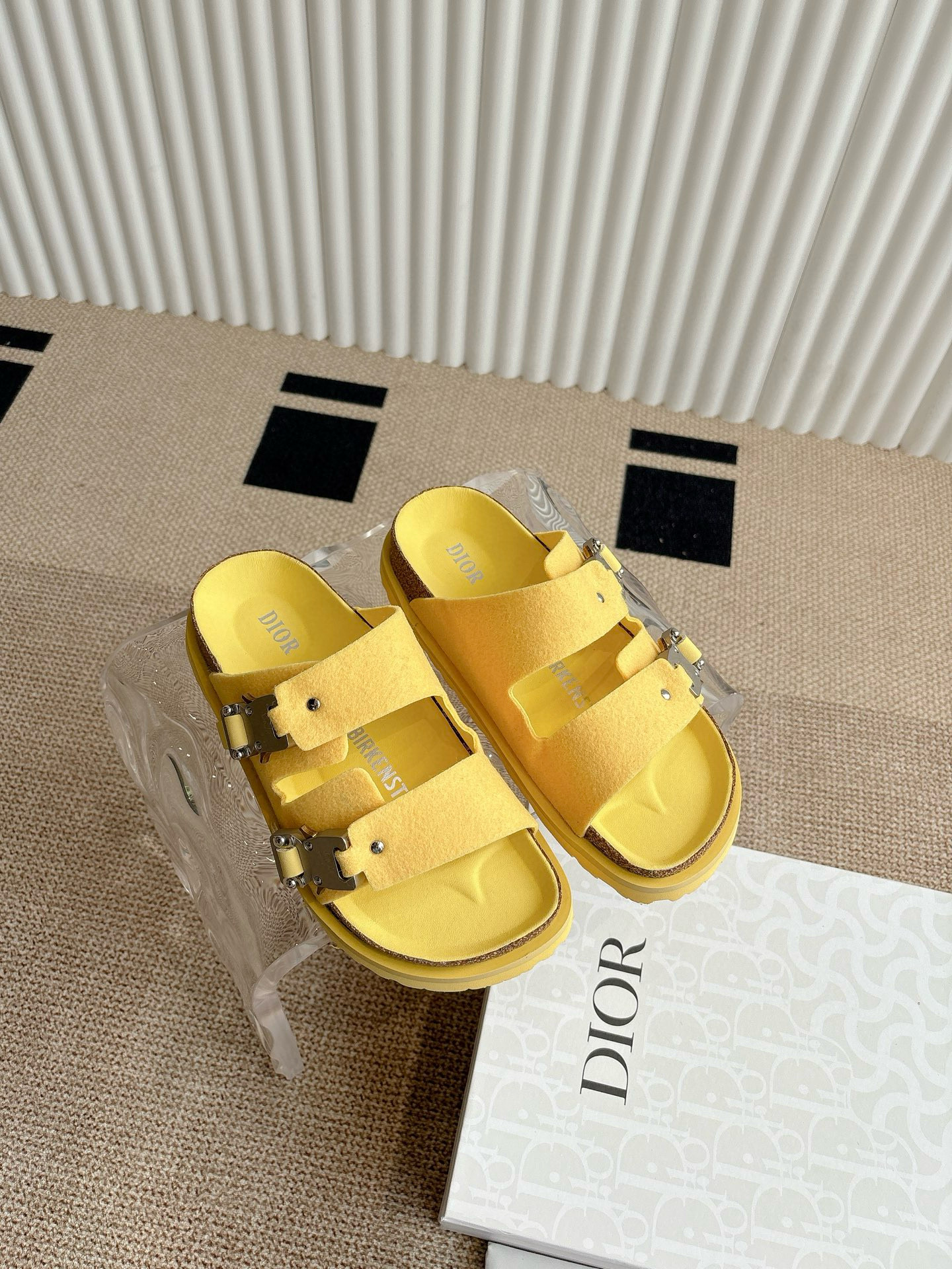 디올 남자 슬리퍼