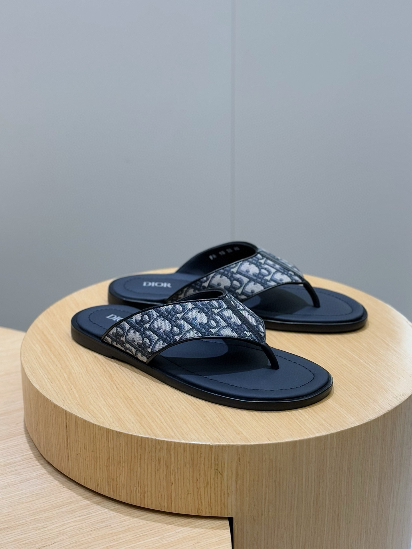 디올 남자 슬리퍼
