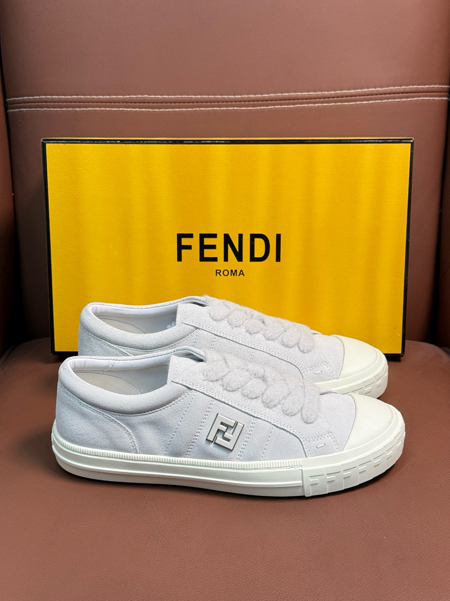 펜디 남녀공용 신발 운동화 스니커즈