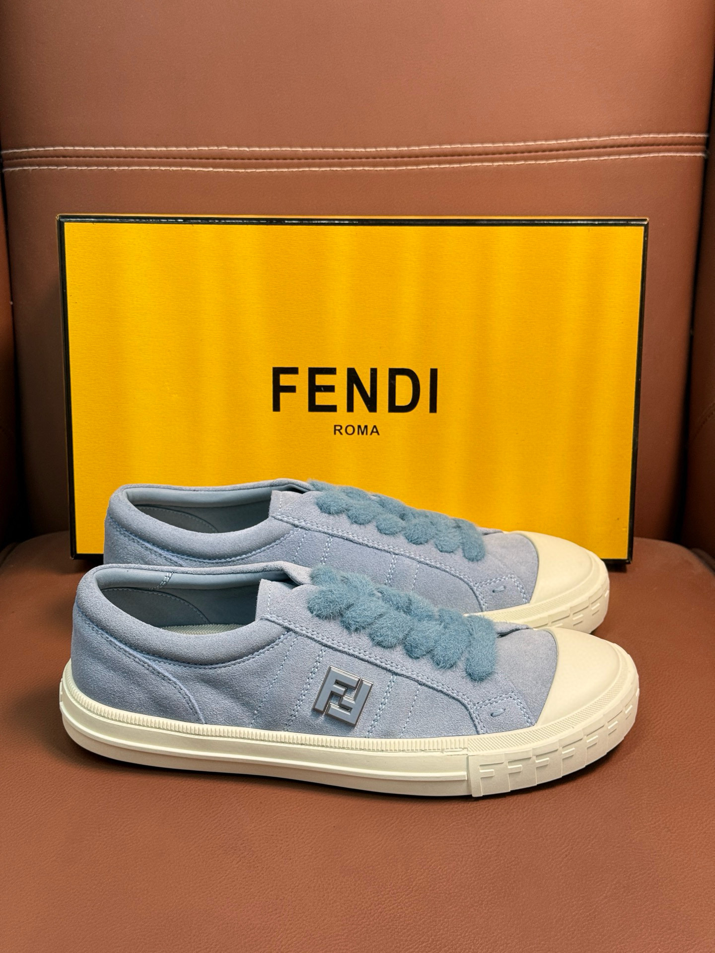 펜디 남녀공용 신발 운동화 스니커즈