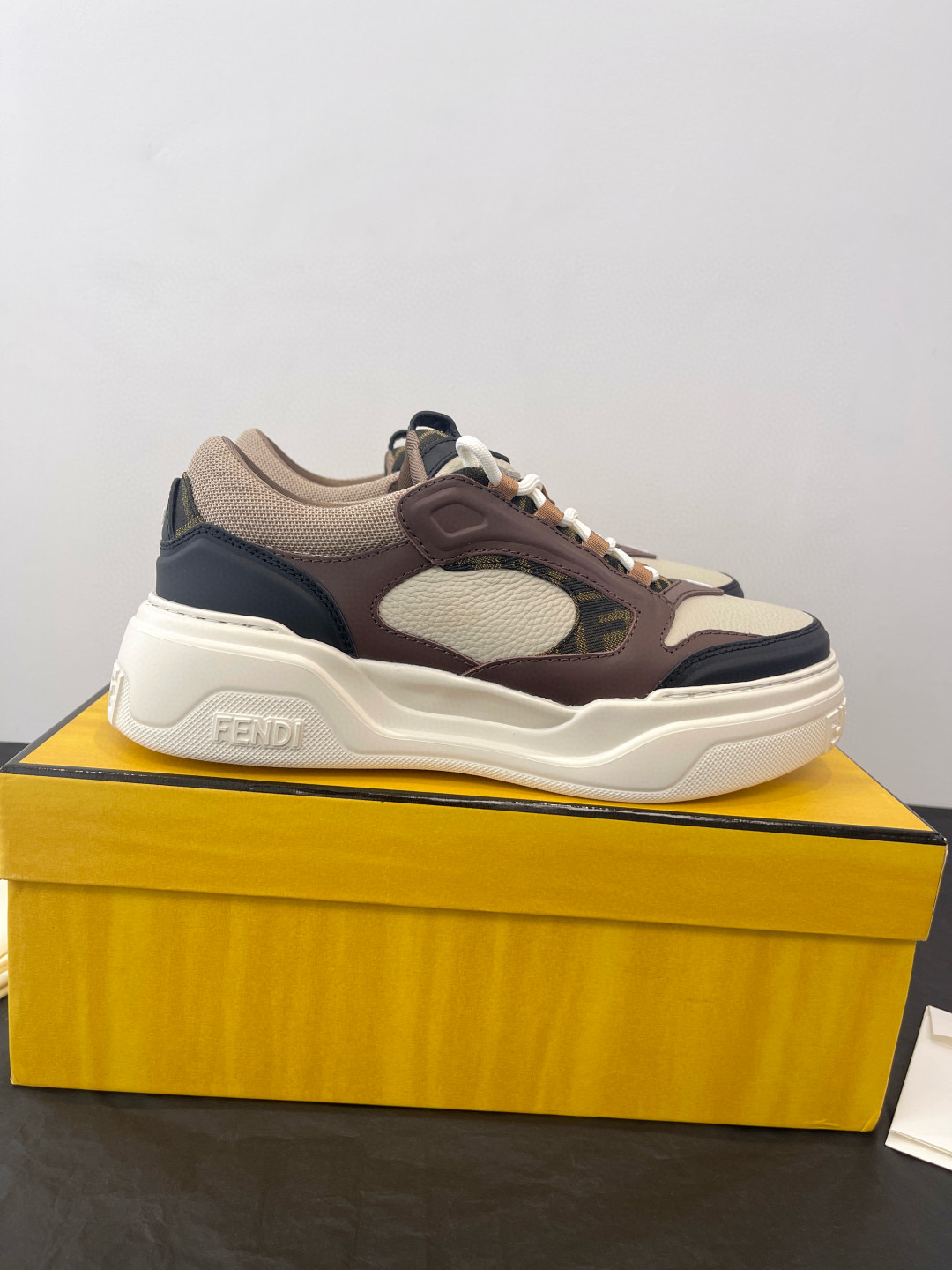 펜디 남자 신발 운동화 스니커즈