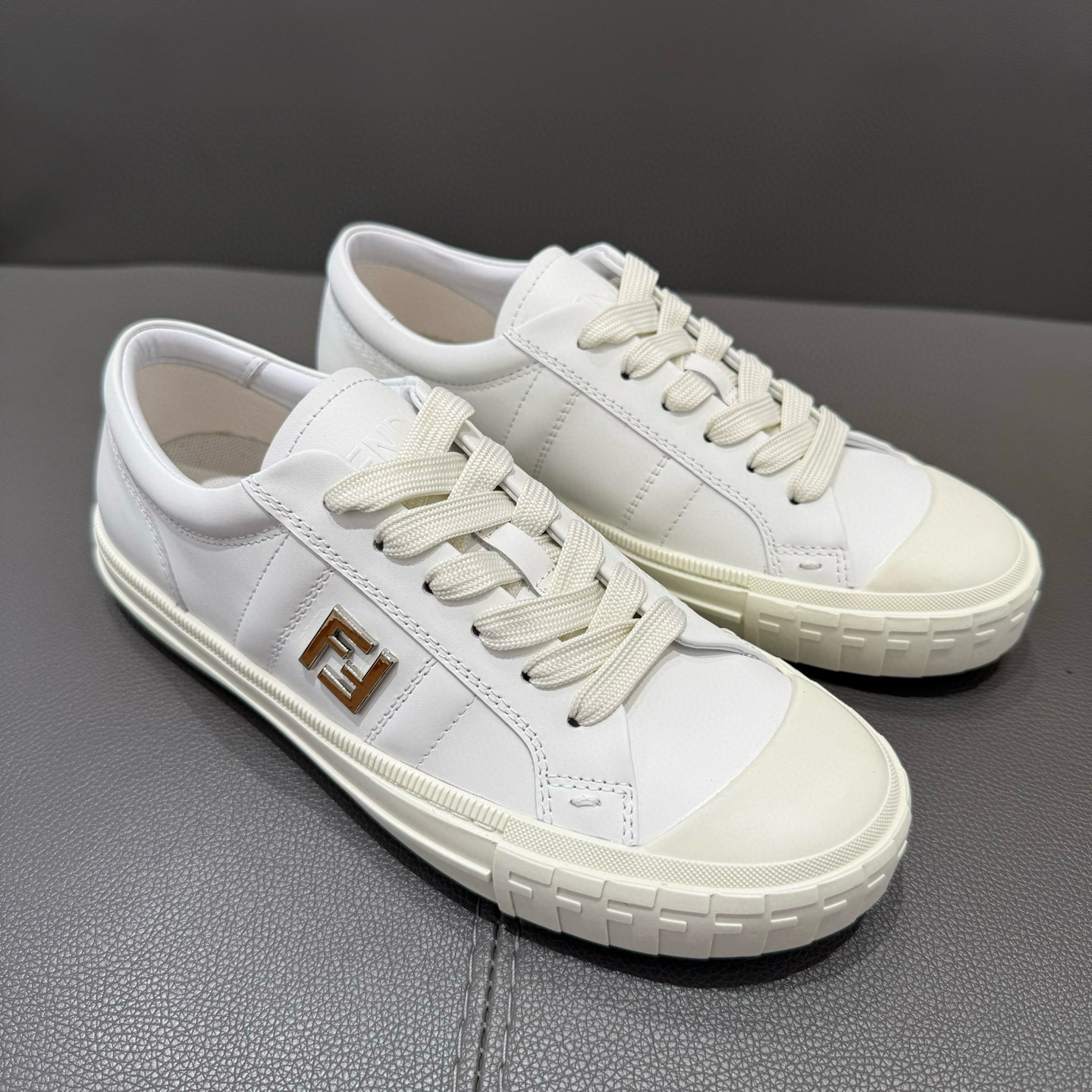 펜디 남녀공용 신발 운동화 스니커즈