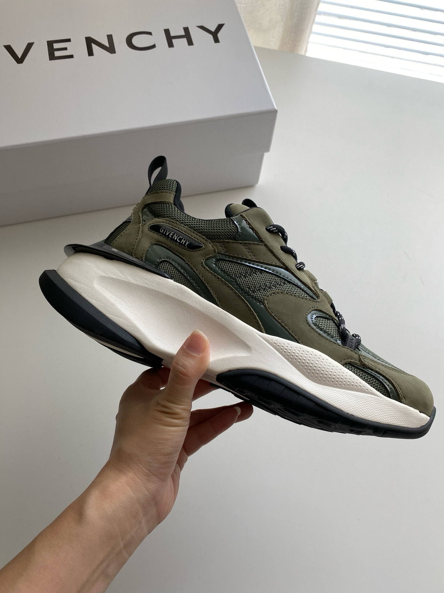 지방시 남자 신발 운동화 스니커즈