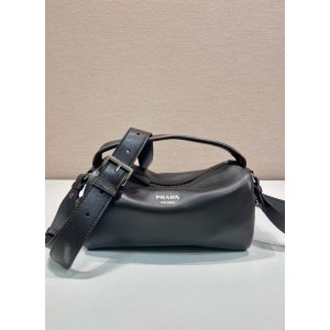 프라다 2VH188 남자가방