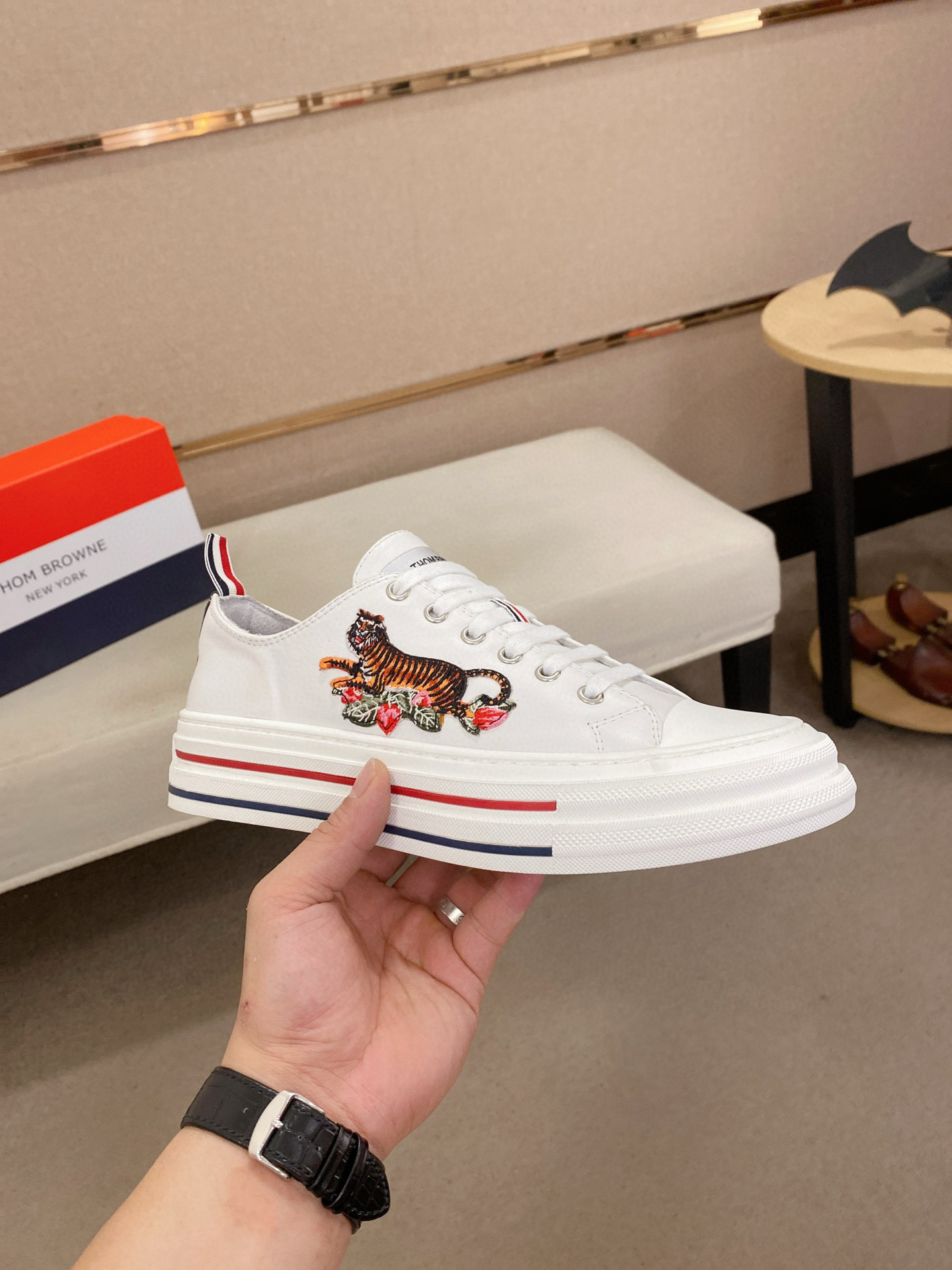 톰브라운 남자 신발 운동화 스니커즈