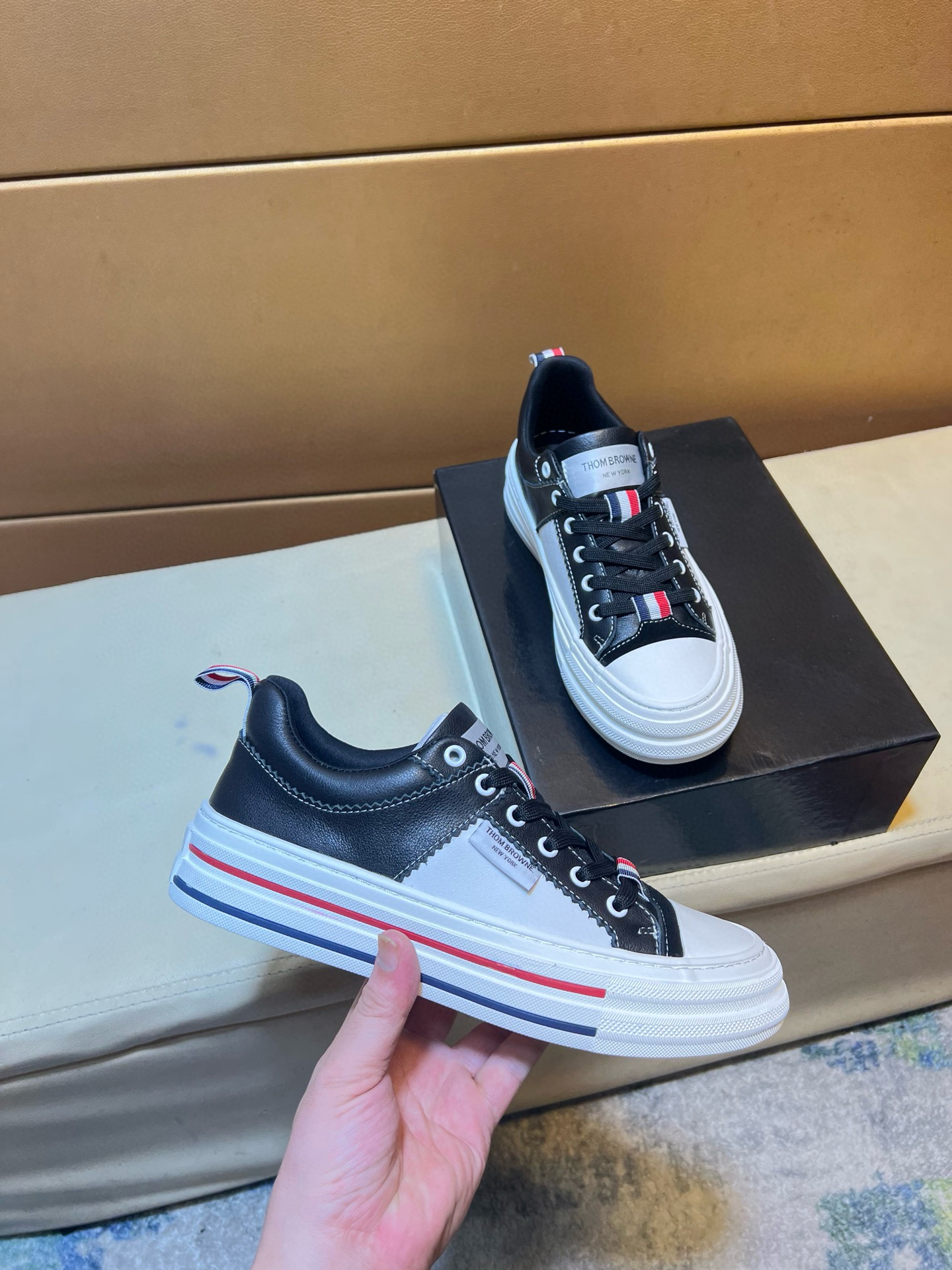 톰브라운 남자 신발 운동화 스니커즈