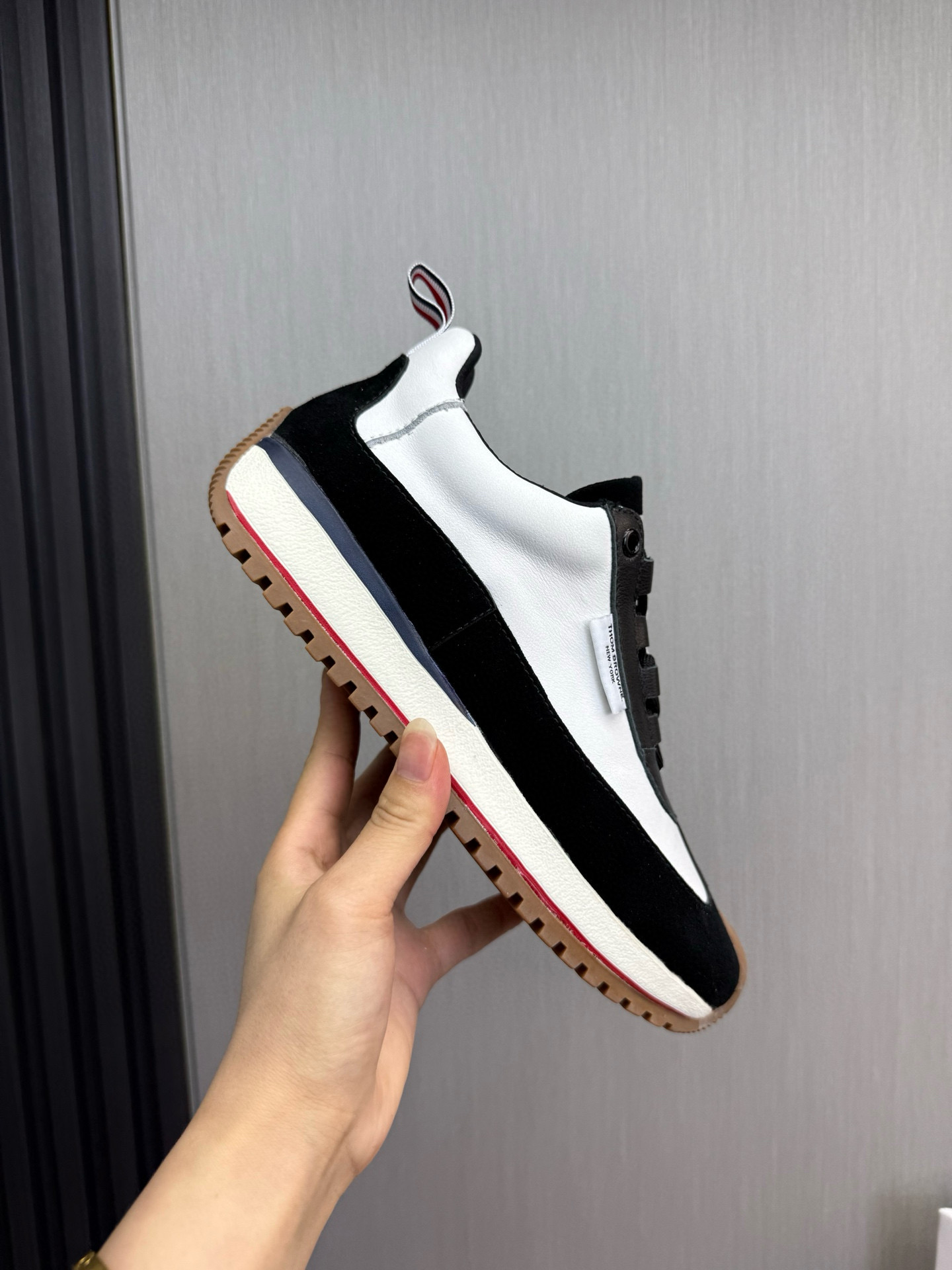 톰브라운 남자 신발 운동화 스니커즈