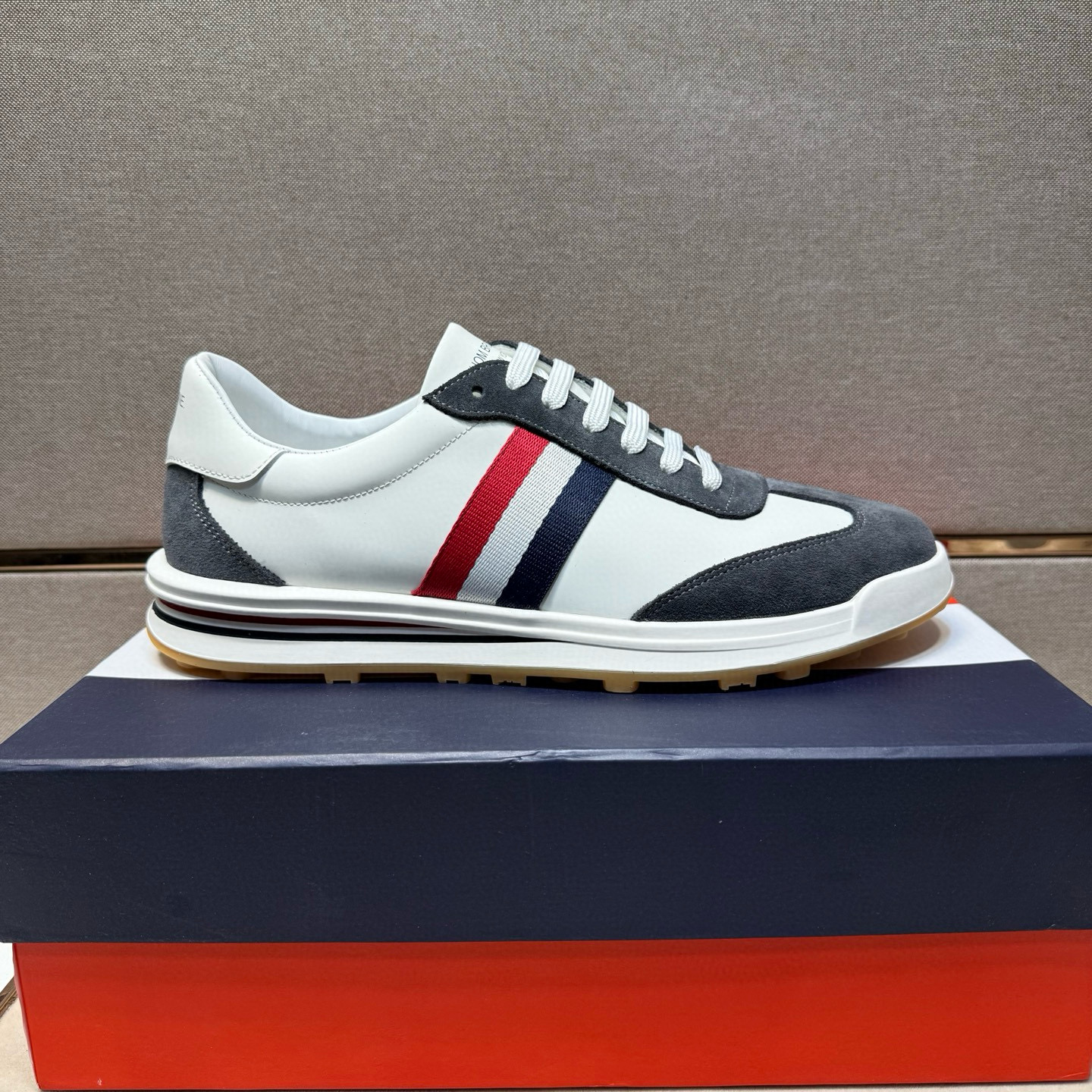 톰브라운 남자 신발 운동화 스니커즈