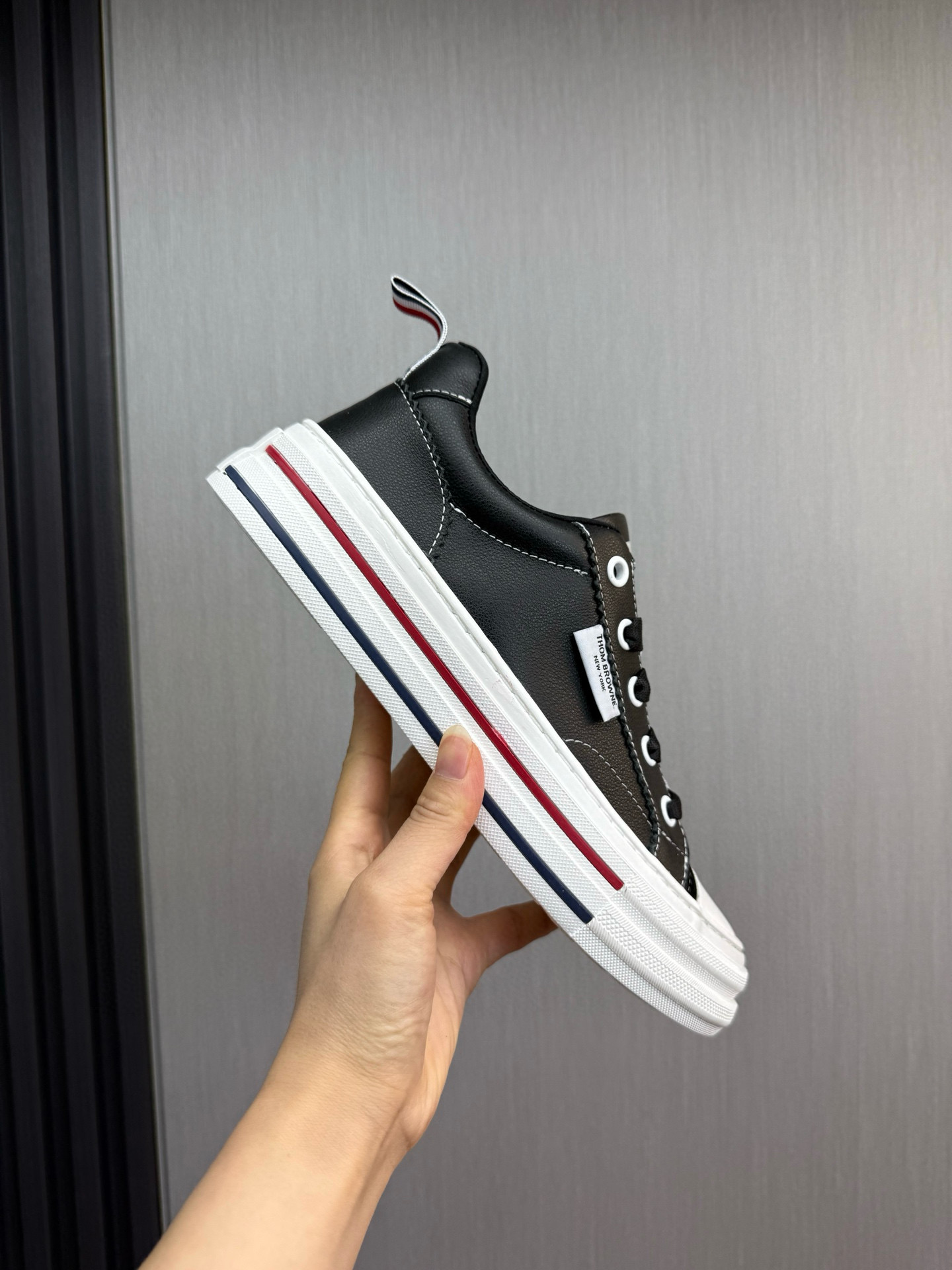 톰브라운 남자 신발 운동화 스니커즈