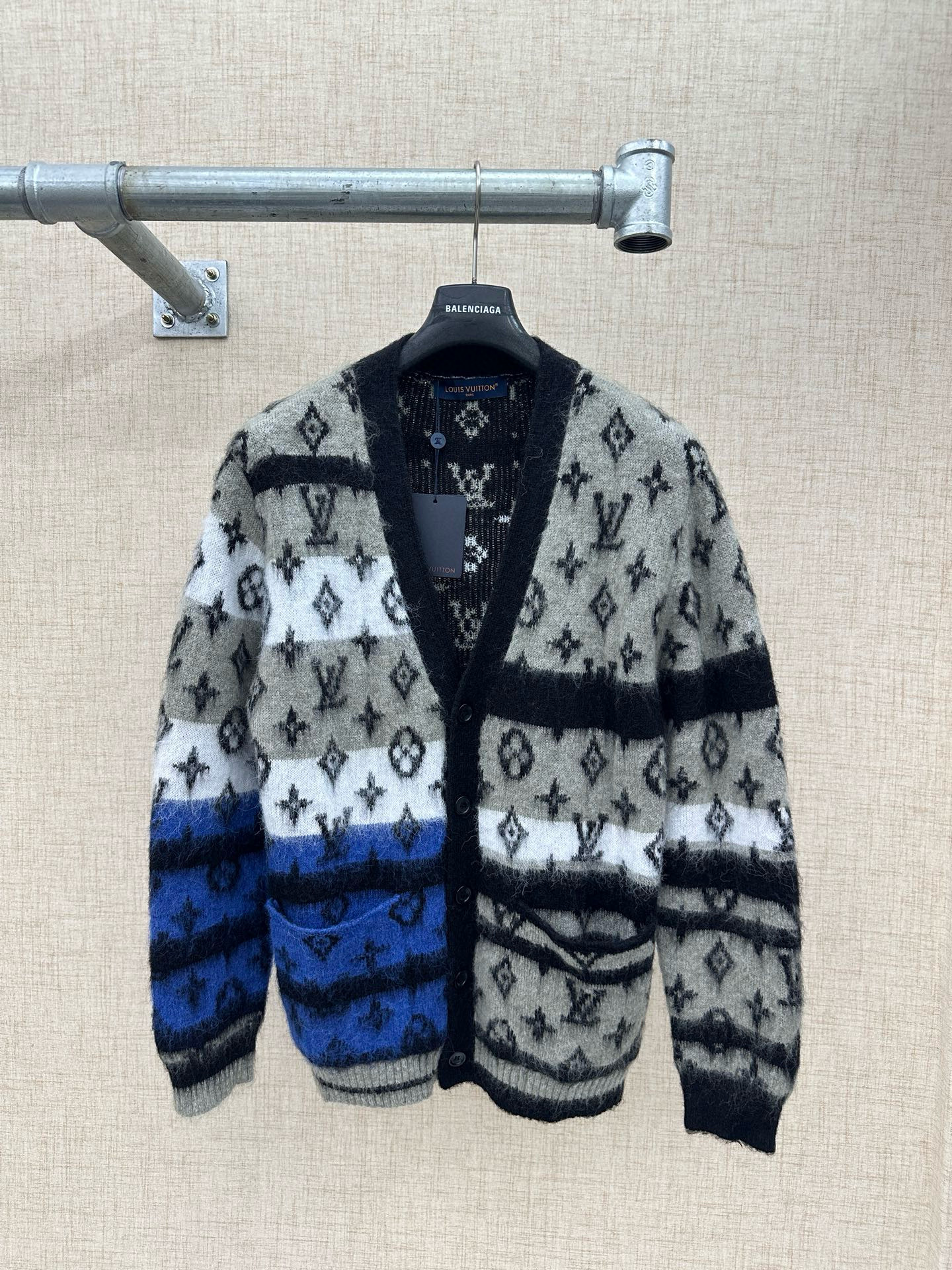루이비통 남자 가디건