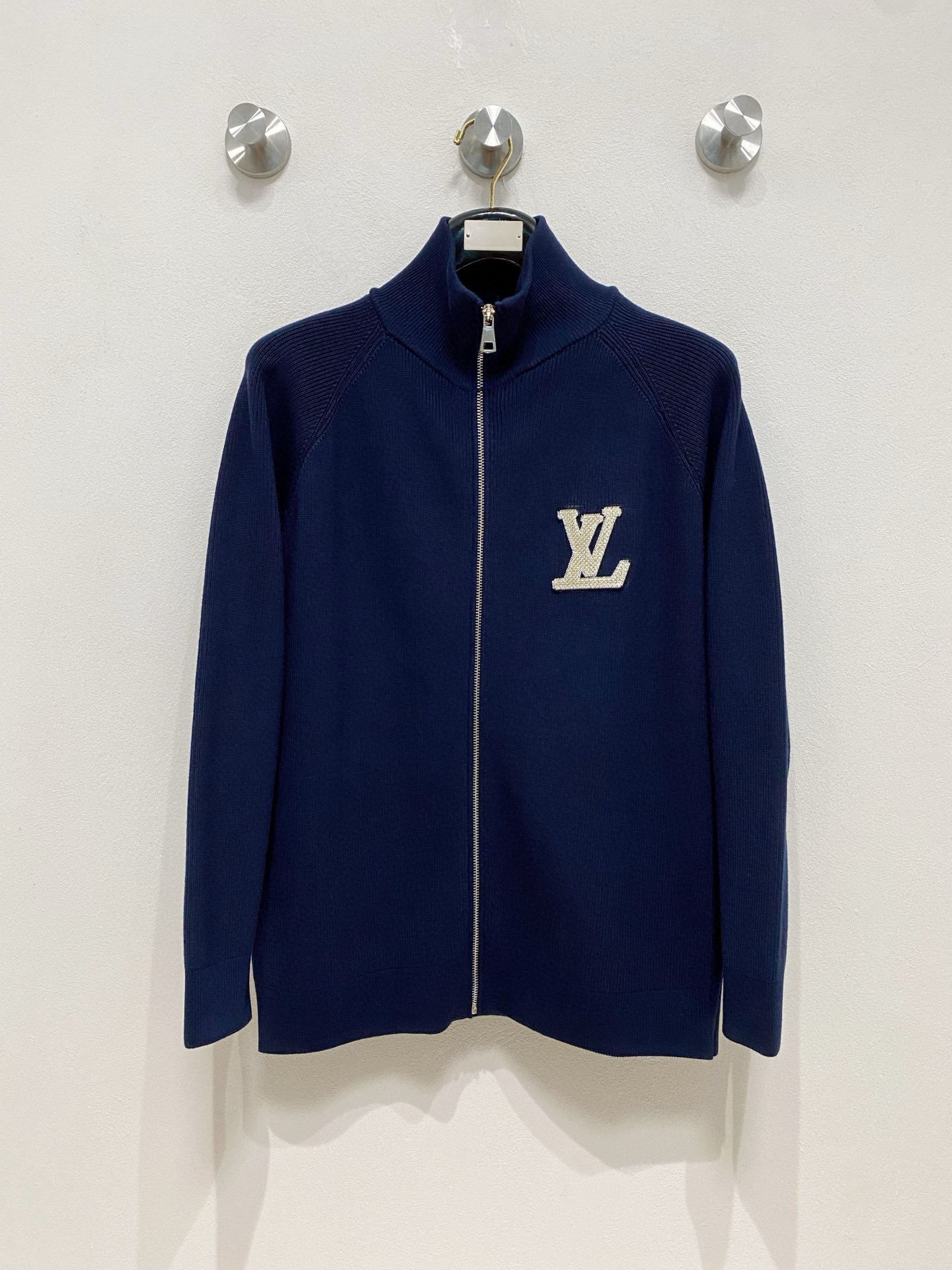 루이비통 남자 가디건