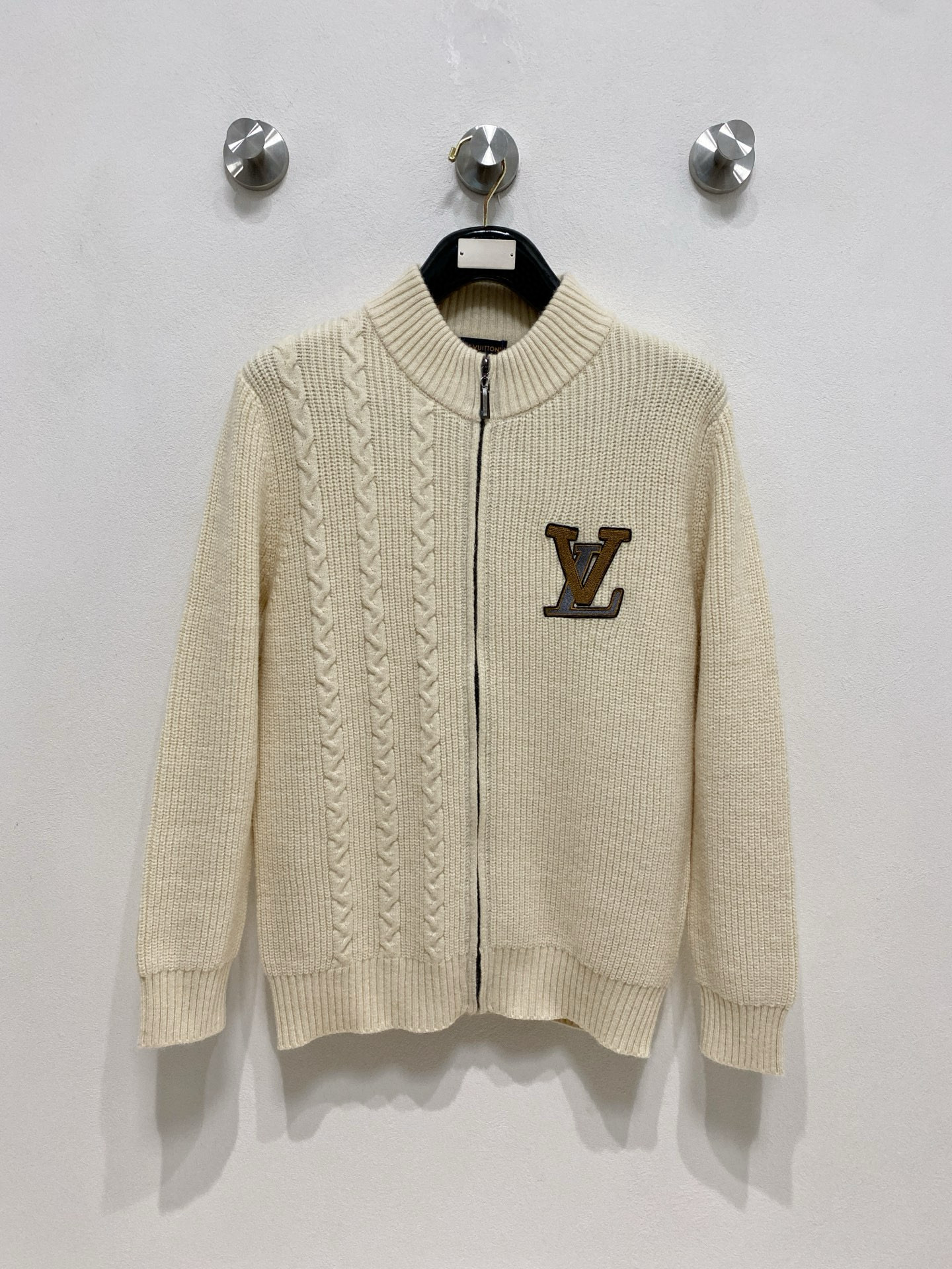 루이비통 남자 가디건