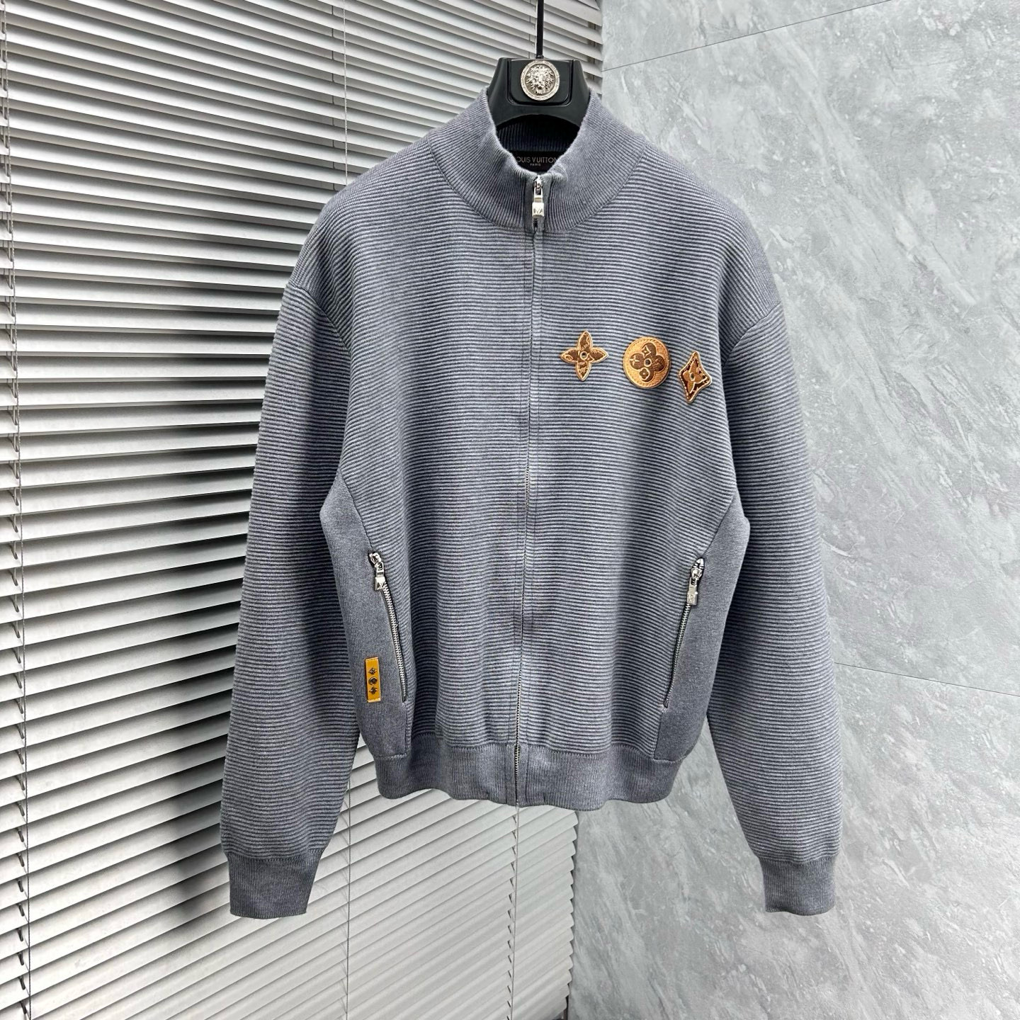 루이비통 남자 가디건