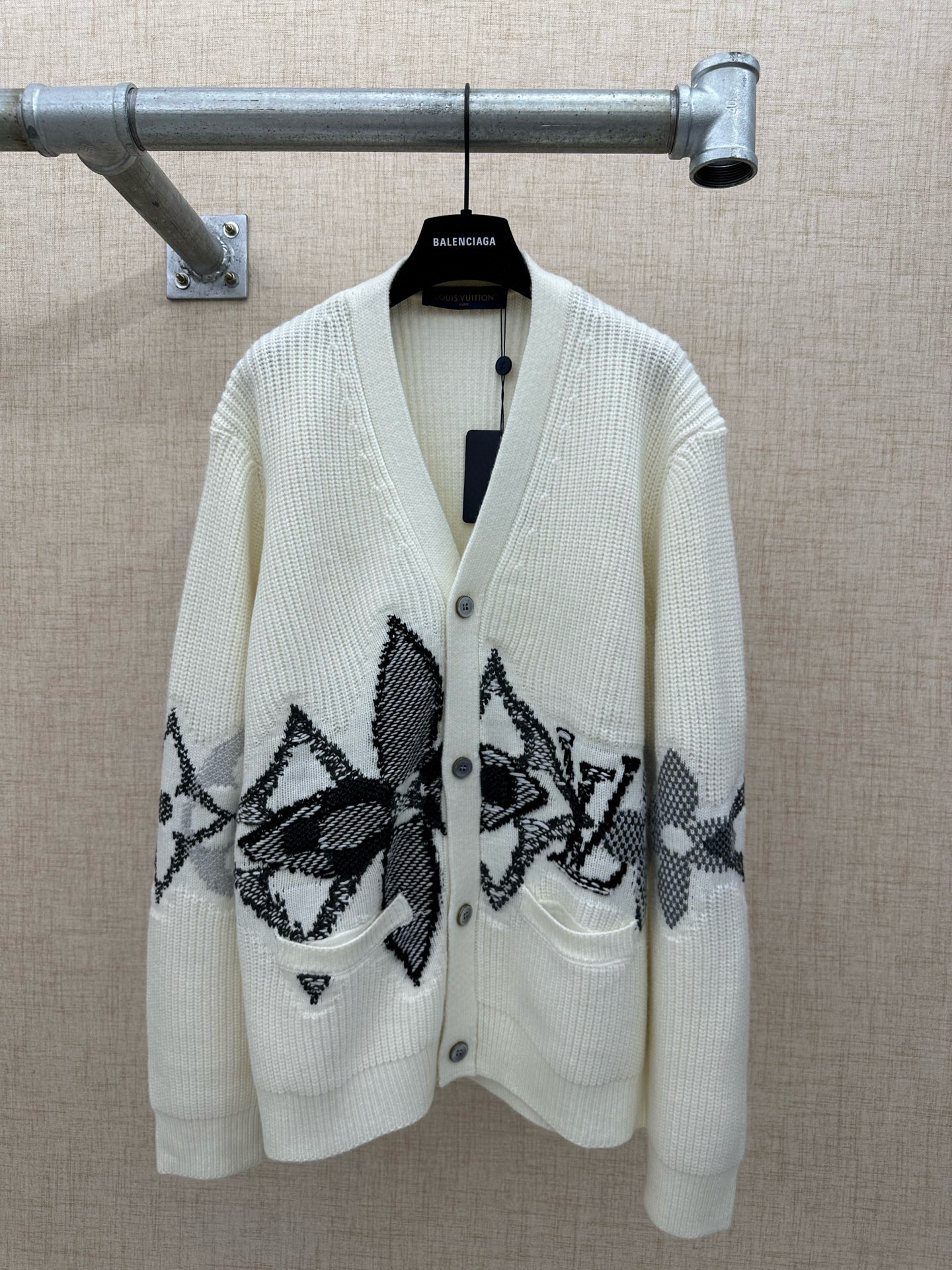 루이비통 남자 가디건